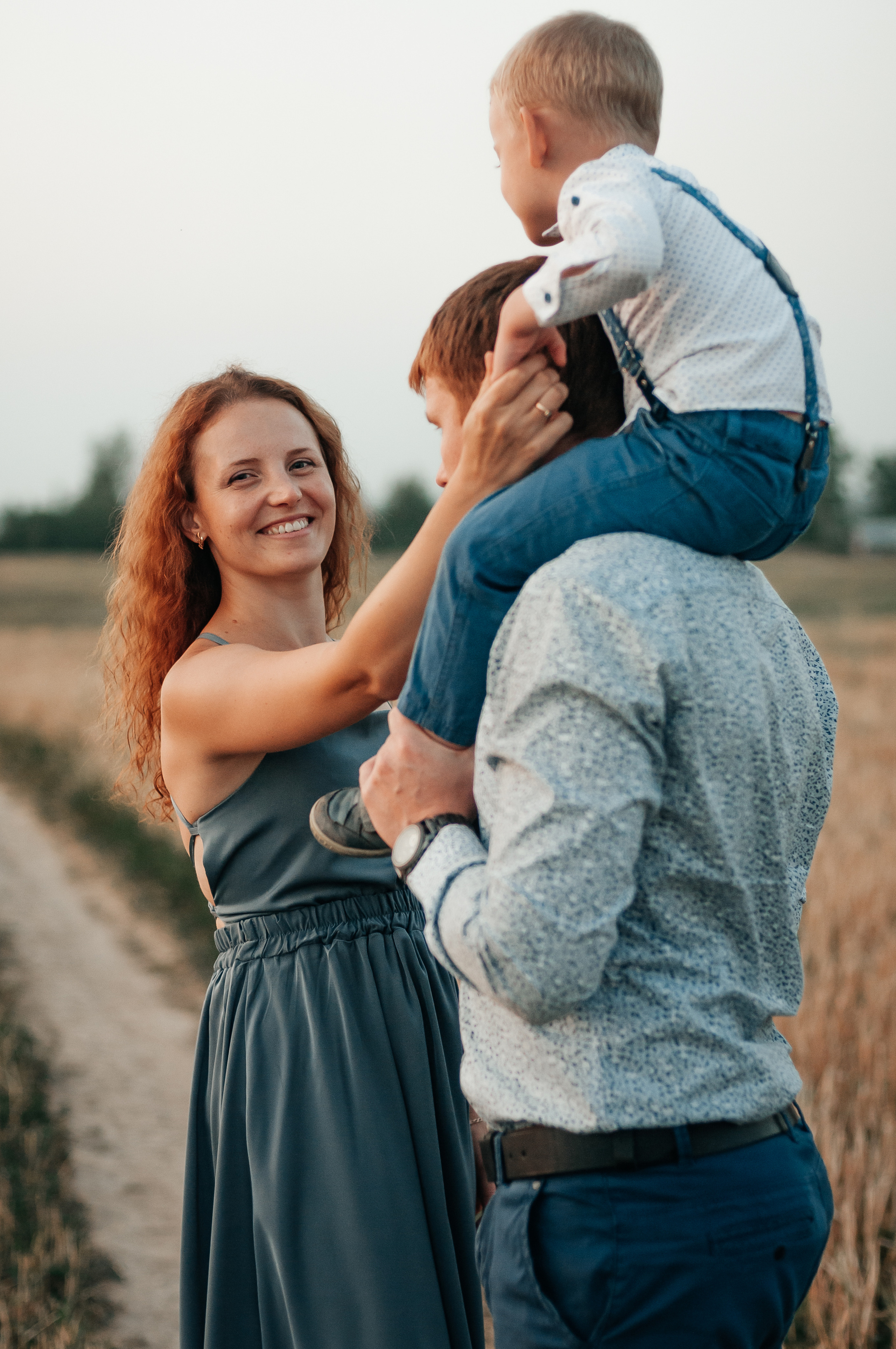 Съёмка с лошадью для Юлии, Андрея и Артёма. Свадебный и семейный фотограф г. Ярославль Савинская Анастасия