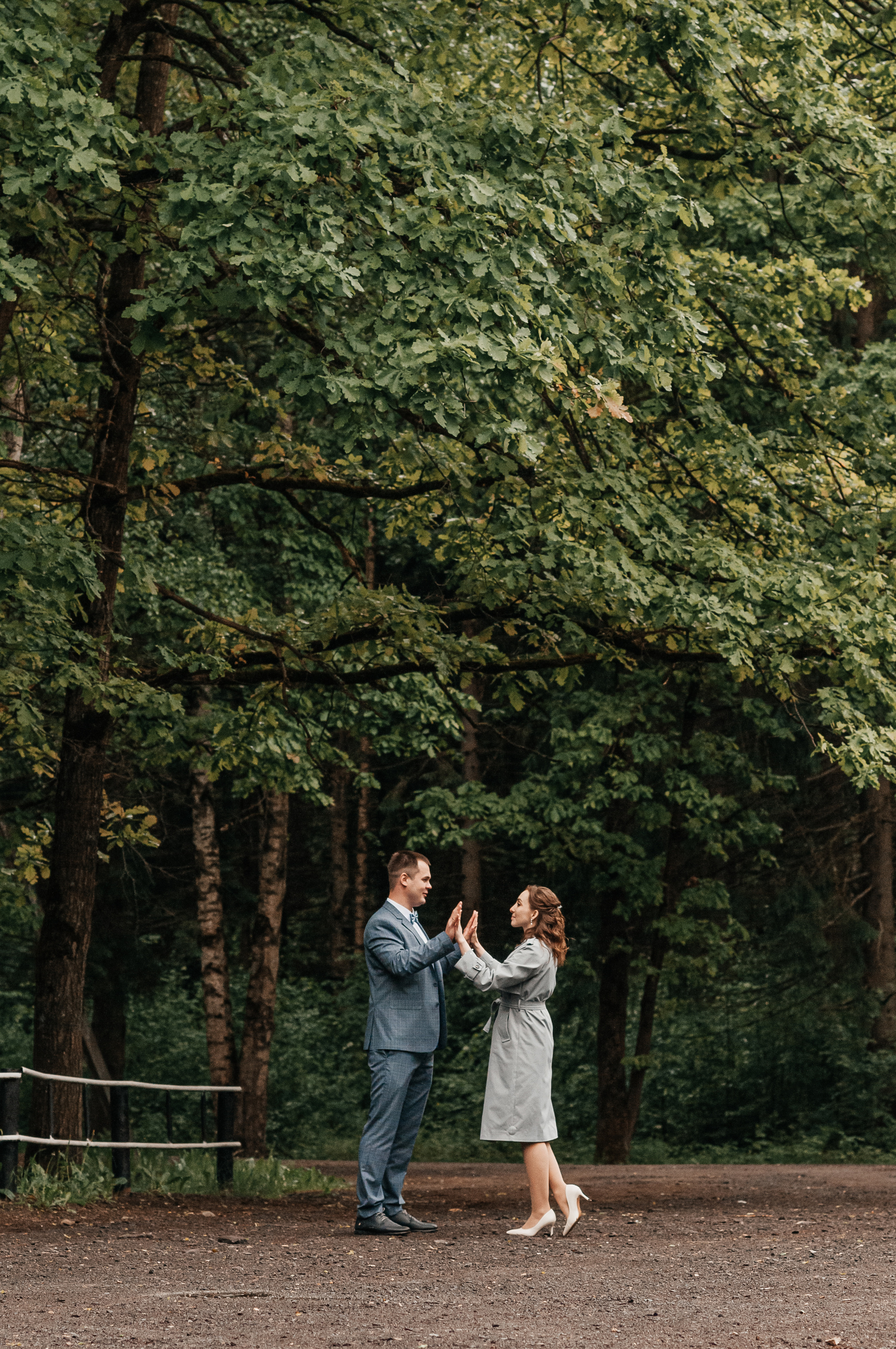 Свадебная съёмка в дождливую погоду для Марии и Дениса. Свадебный и семейный фотограф г. Ярославль Савинская Анастасия