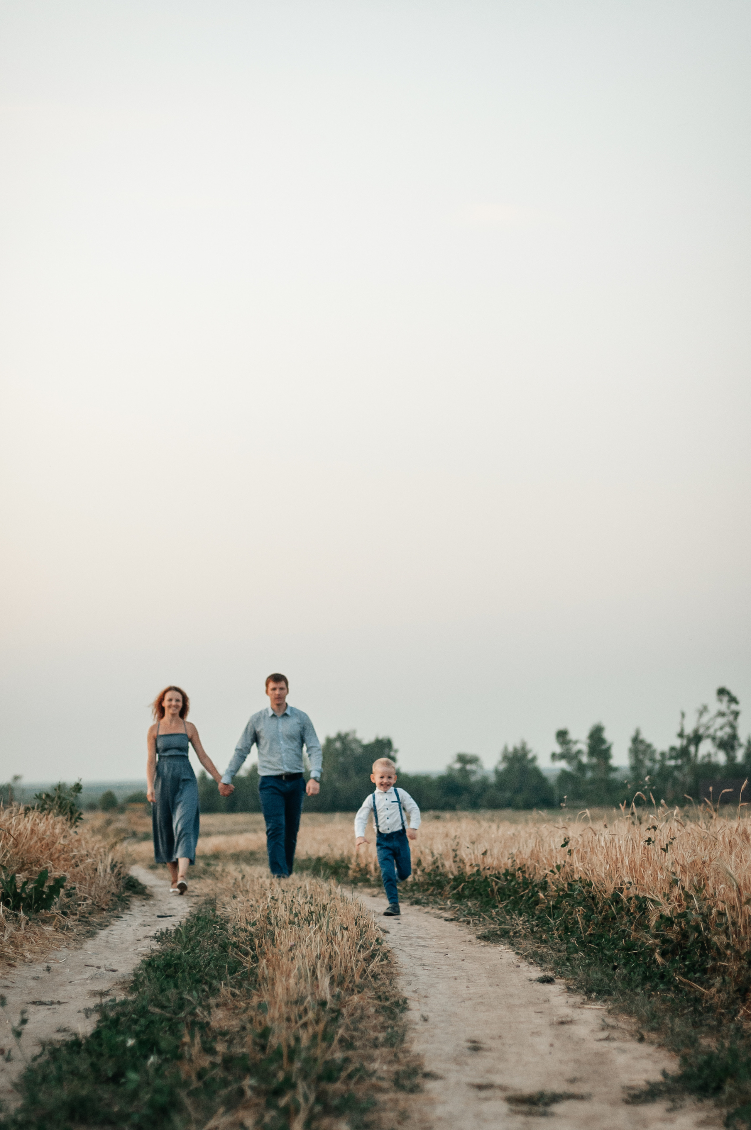 Съёмка с лошадью для Юлии, Андрея и Артёма. Свадебный и семейный фотограф г. Ярославль Савинская Анастасия