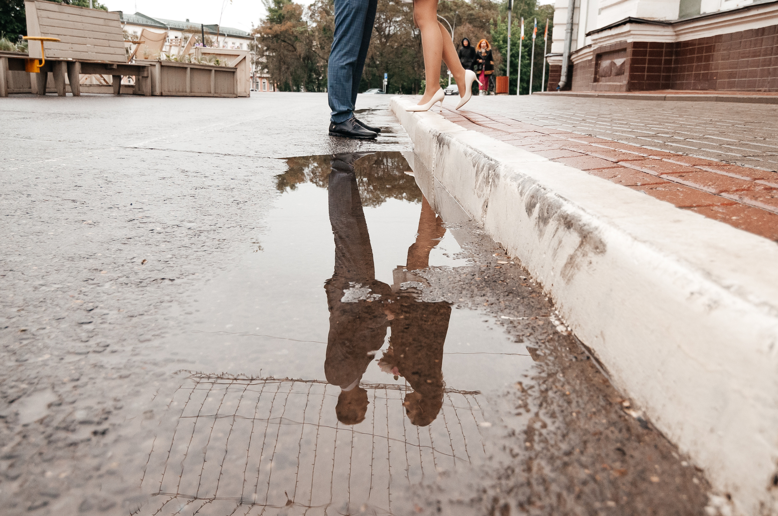 Свадебная съёмка в дождливую погоду для Марии и Дениса. Свадебный и семейный фотограф г. Ярославль Савинская Анастасия