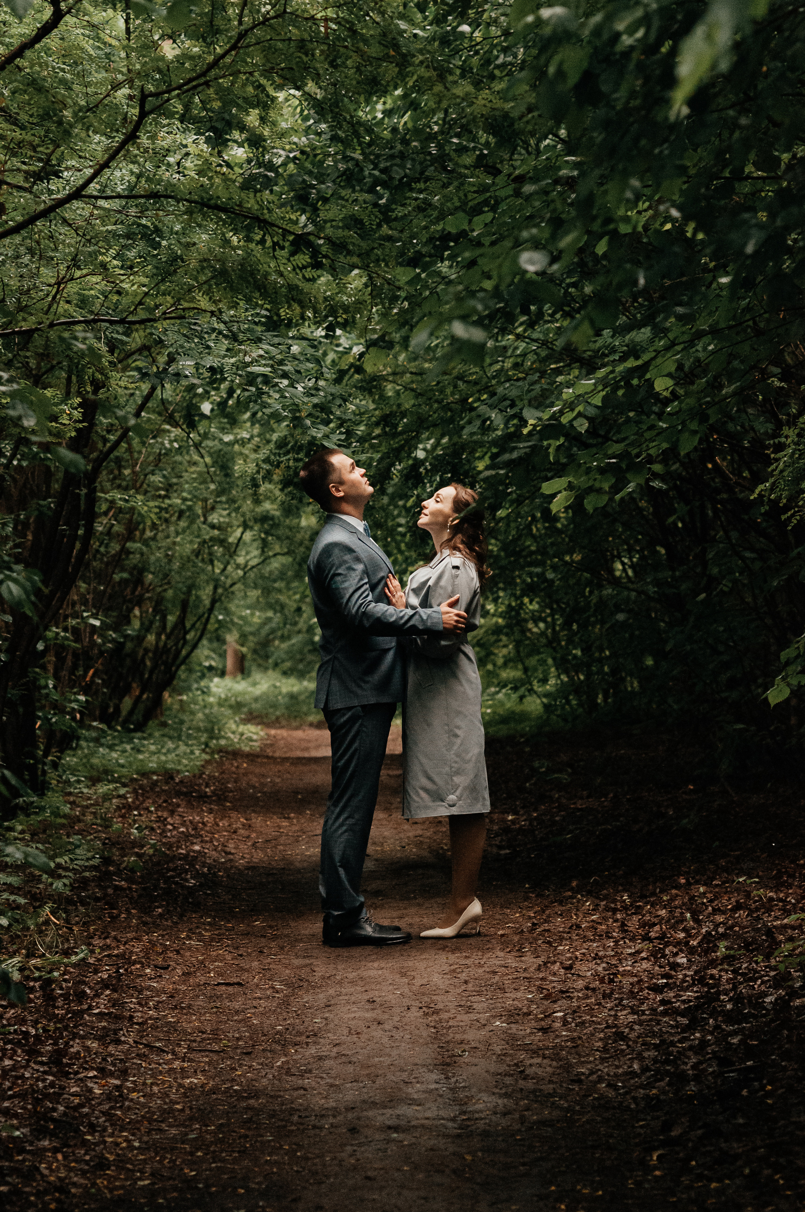 Свадебная съёмка в дождливую погоду для Марии и Дениса. Свадебный и семейный фотограф г. Ярославль Савинская Анастасия