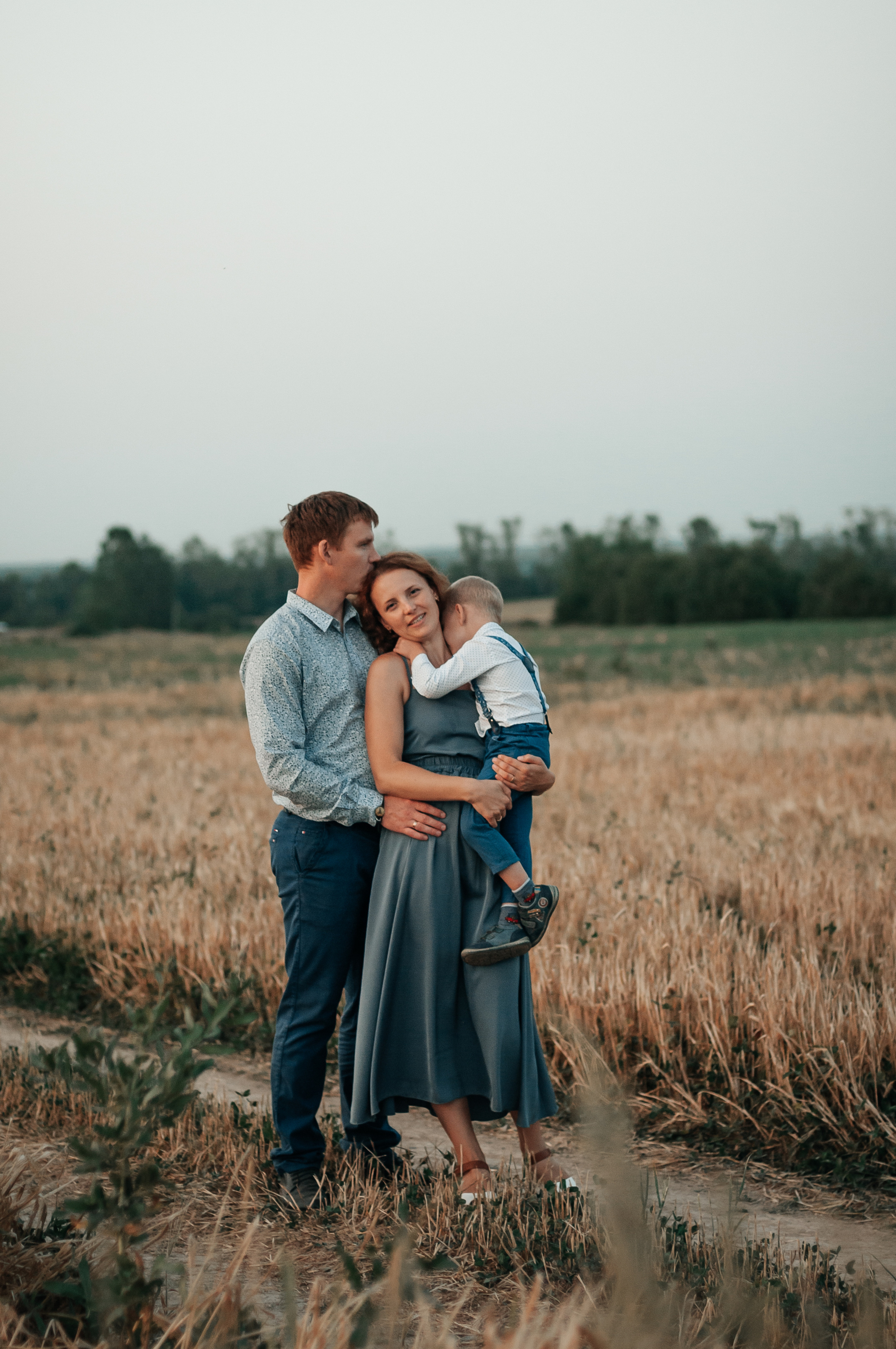 Съёмка с лошадью для Юлии, Андрея и Артёма. Свадебный и семейный фотограф г. Ярославль Савинская Анастасия