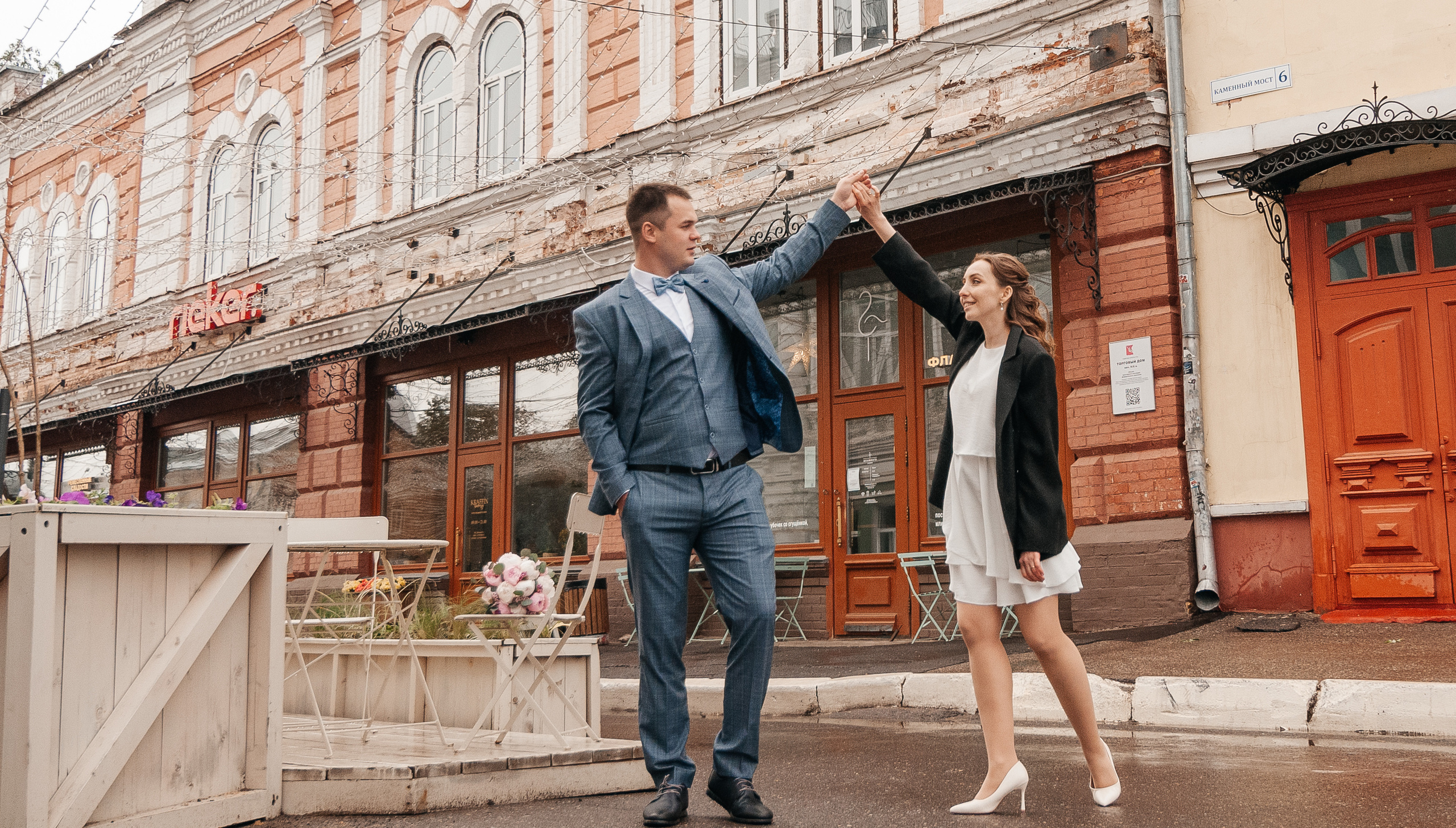 Свадебная съёмка в дождливую погоду для Марии и Дениса. Свадебный и семейный фотограф г. Ярославль Савинская Анастасия