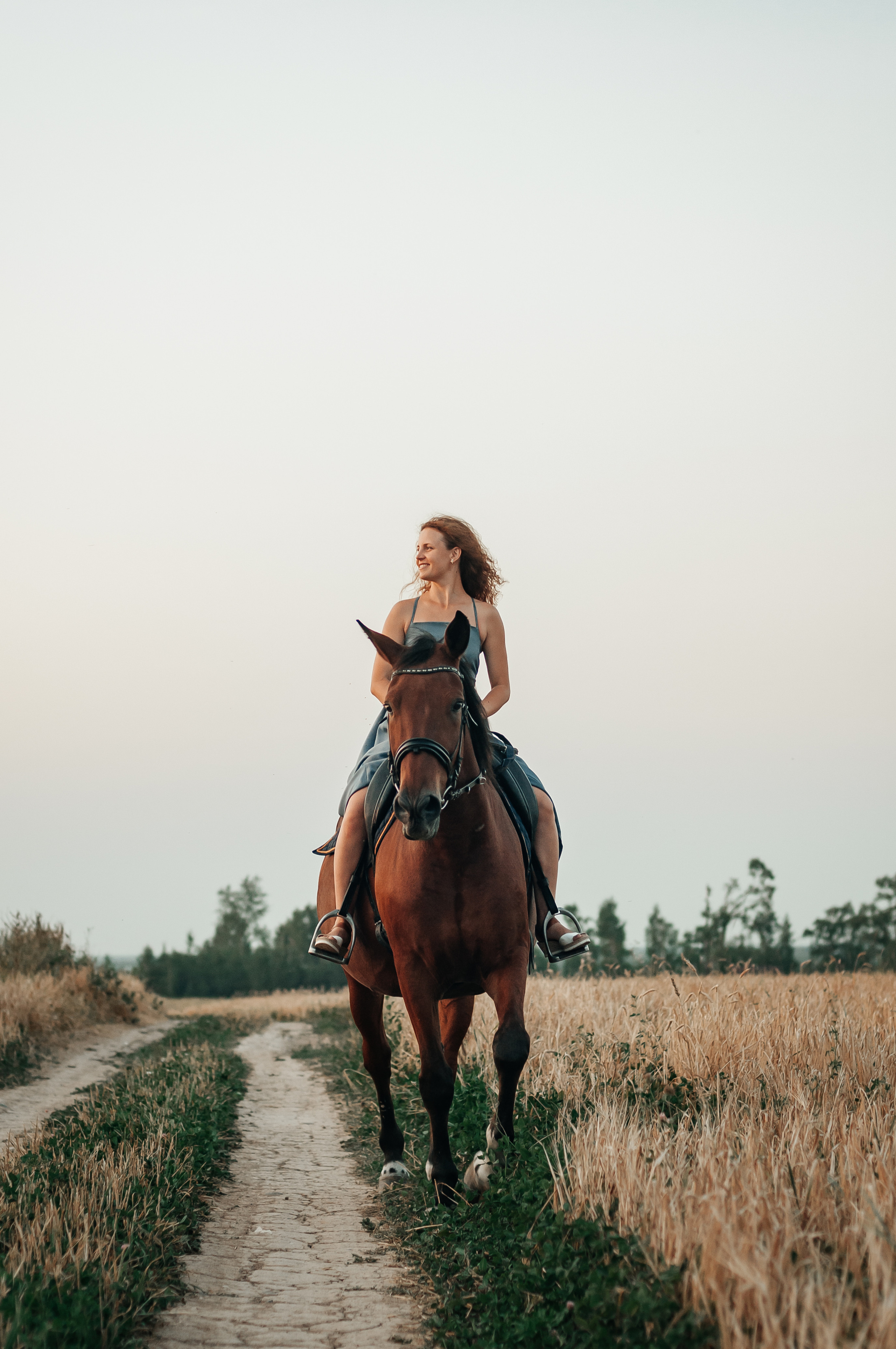 Съёмка с лошадью для Юлии, Андрея и Артёма. Свадебный и семейный фотограф г. Ярославль Савинская Анастасия