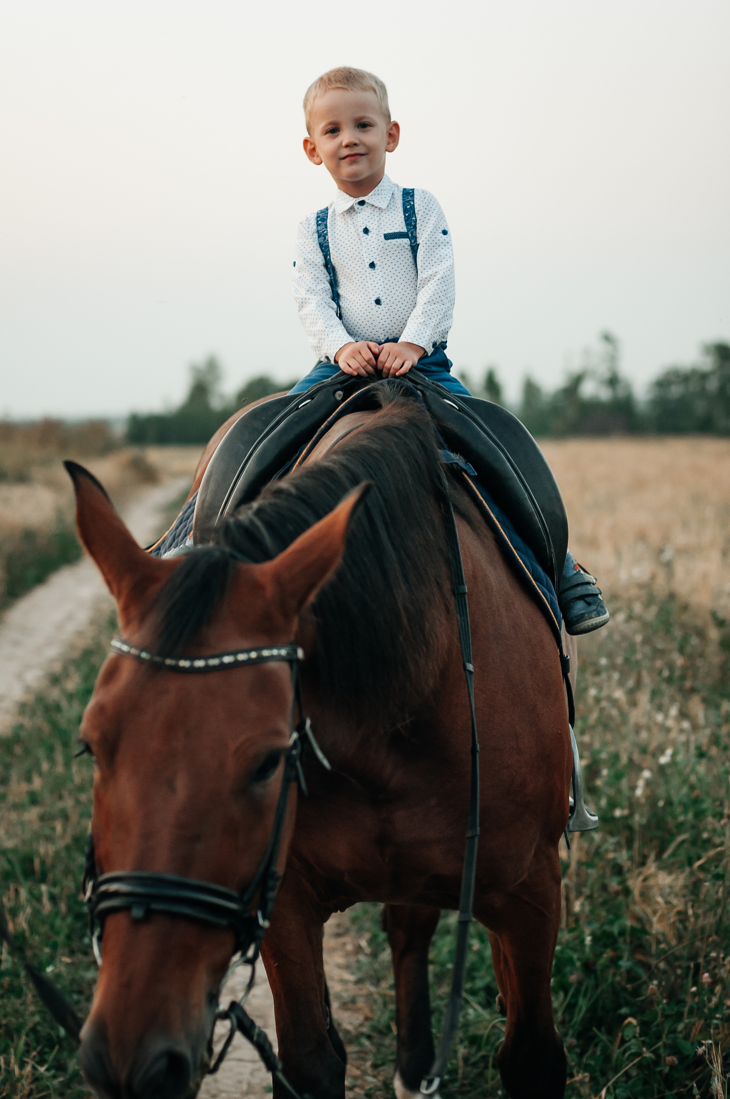 Съёмка с лошадью для Юлии, Андрея и Артёма. Свадебный и семейный фотограф г. Ярославль Савинская Анастасия