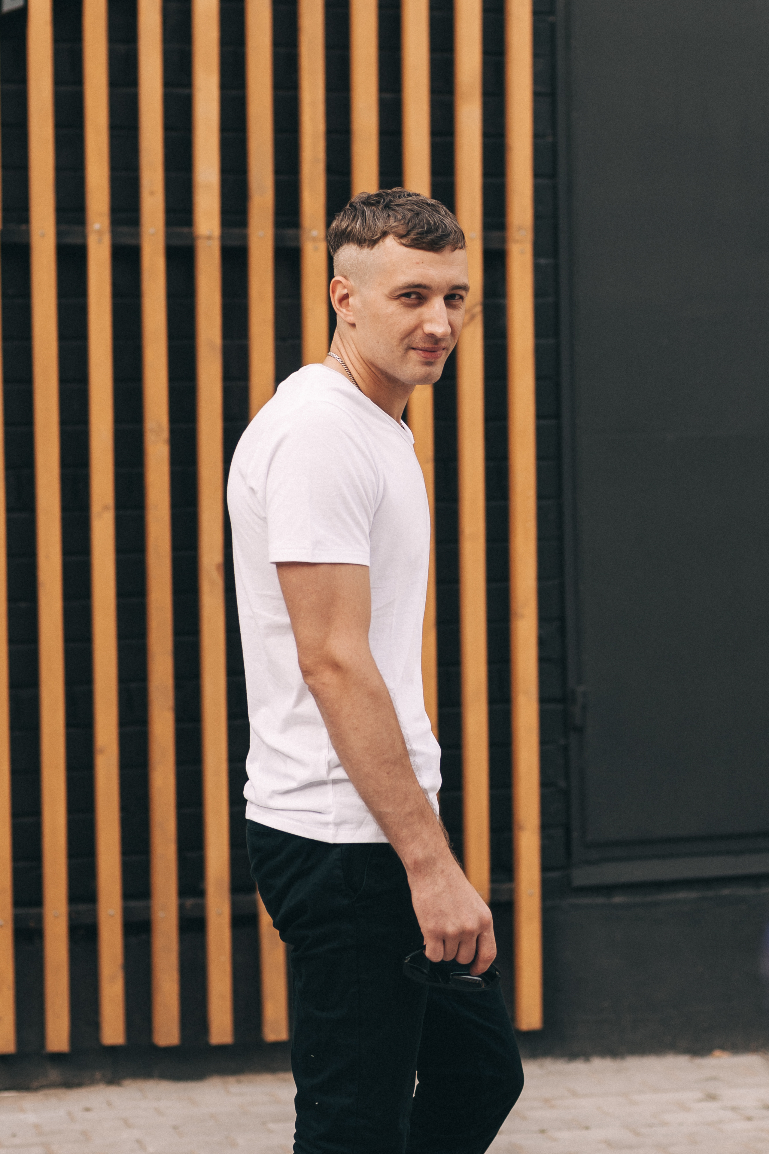 Мужская прогулочная съёмка. Свадебный и семейный фотограф г. Ярославль Савинская Анастасия