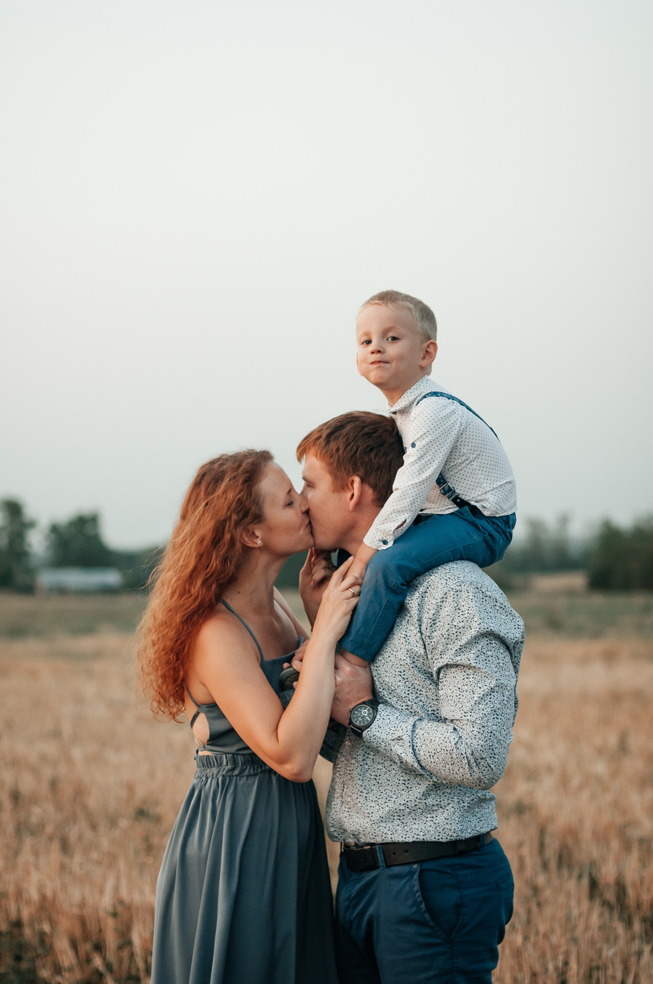 Съёмка с лошадью для Юлии, Андрея и Артёма. Свадебный и семейный фотограф г. Ярославль Савинская Анастасия