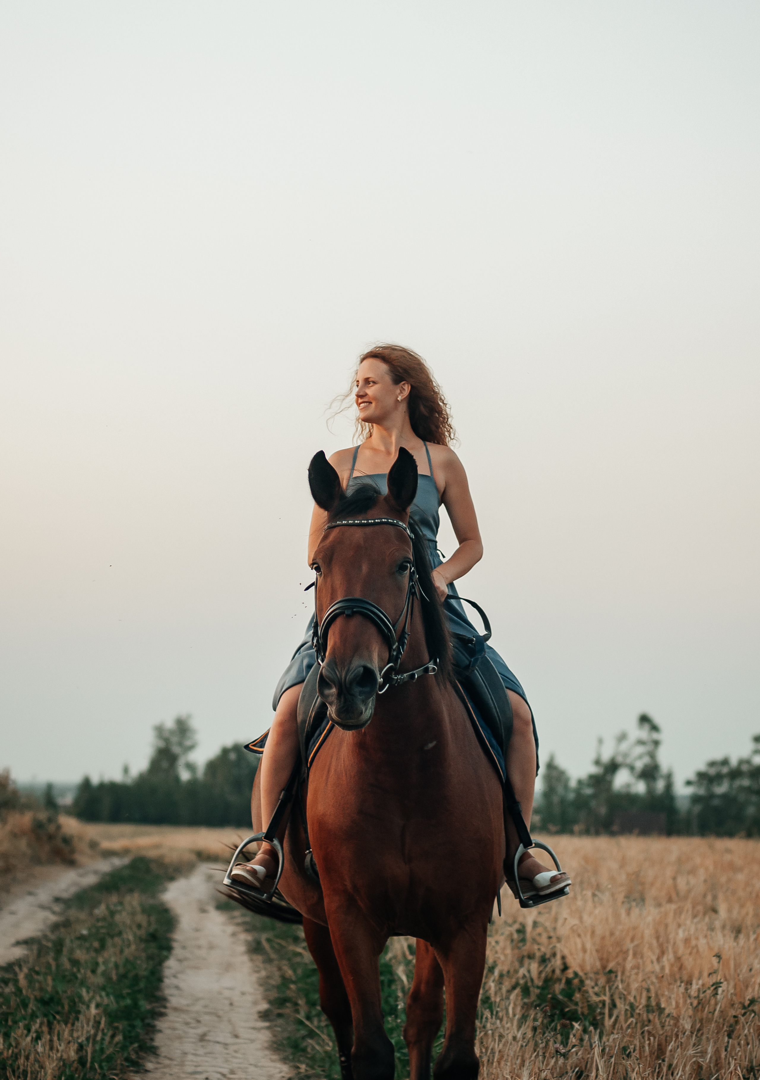 Съёмка с лошадью для Юлии, Андрея и Артёма. Свадебный и семейный фотограф г. Ярославль Савинская Анастасия