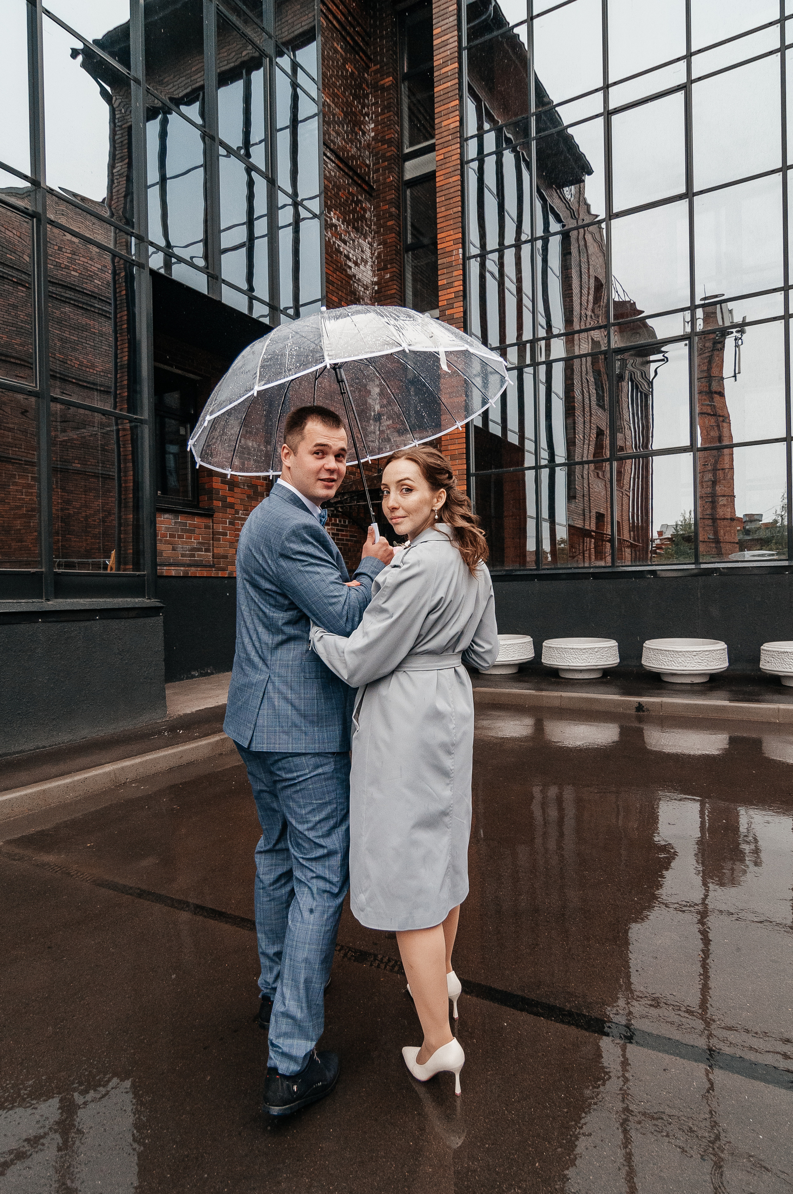 Свадебная съёмка в дождливую погоду для Марии и Дениса. Свадебный и семейный фотограф г. Ярославль Савинская Анастасия