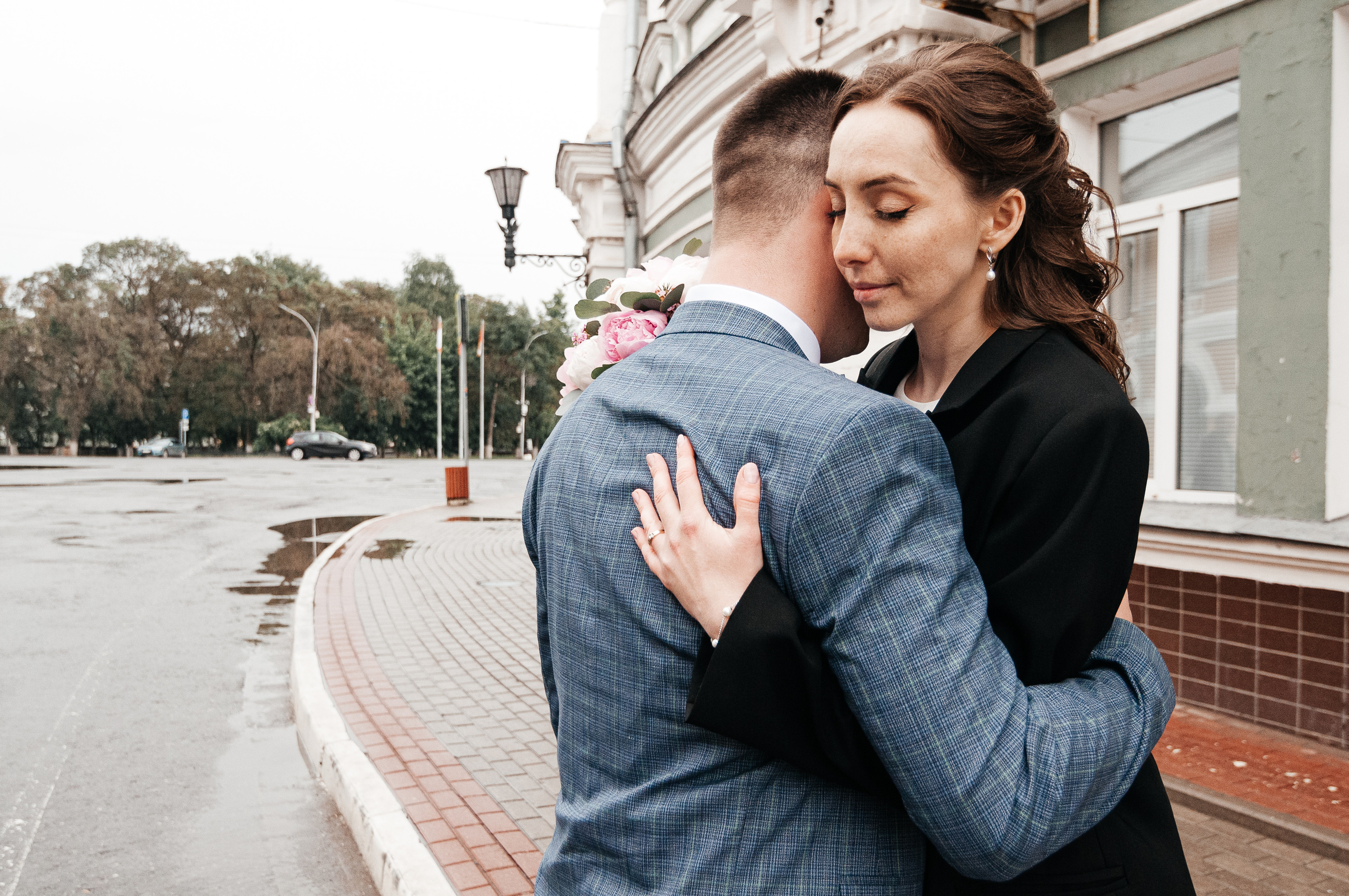 Свадебная съёмка в дождливую погоду для Марии и Дениса. Свадебный и семейный фотограф г. Ярославль Савинская Анастасия