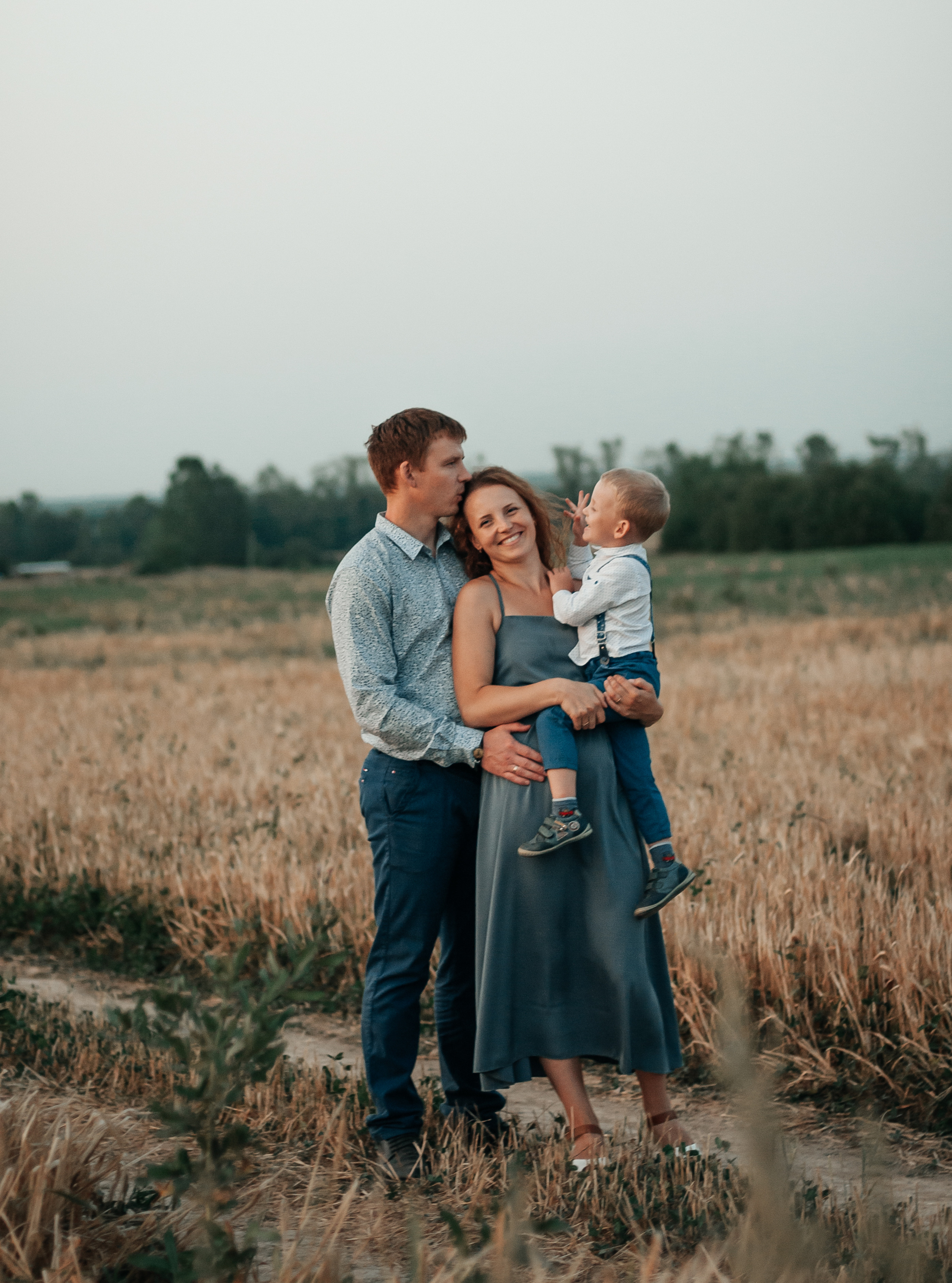 Съёмка с лошадью для Юлии, Андрея и Артёма. Свадебный и семейный фотограф г. Ярославль Савинская Анастасия