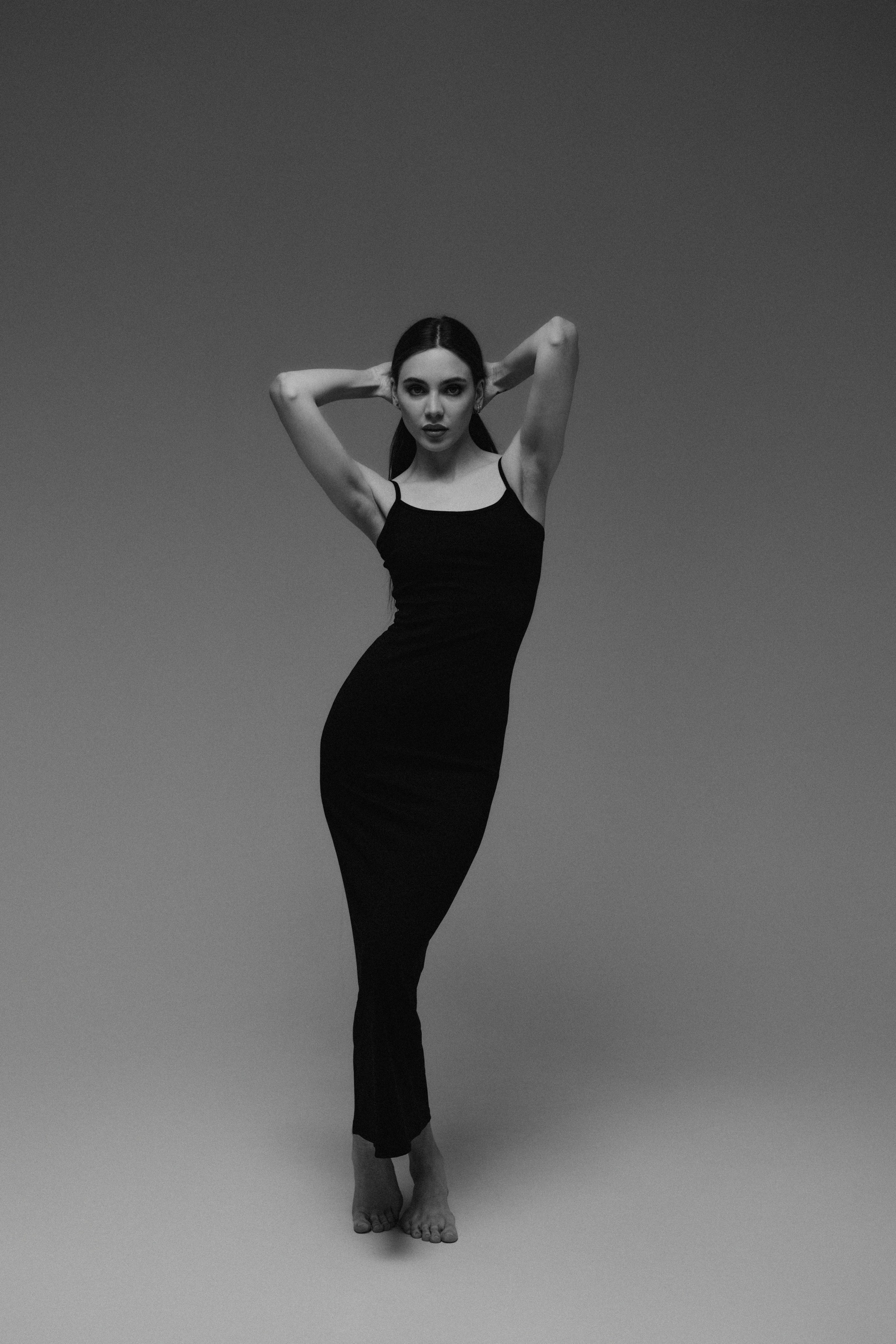 Виктория | фотосессия на циклораме. Портретный фотограф Москва