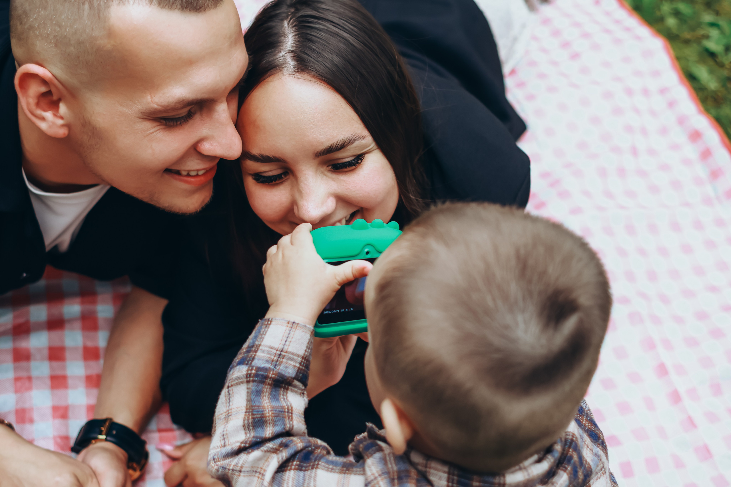 Семейная фотосессия в летнем парке, Екатеринбург. Фотограф в Екатеринбурге Пойгина Елена