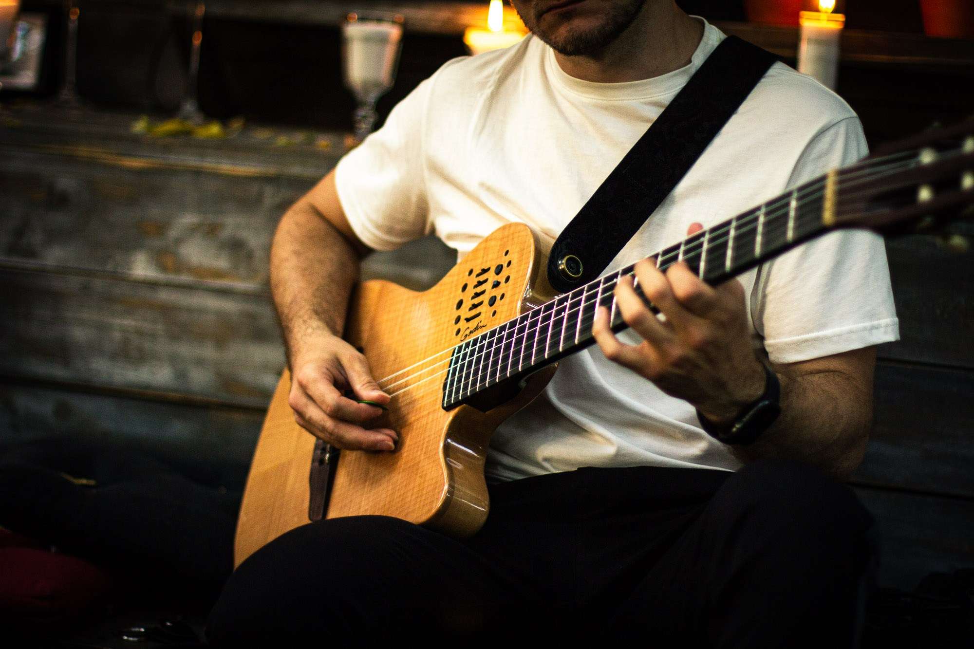 Концерт в летнем кафе Bollo. SaGaFOTO.ru