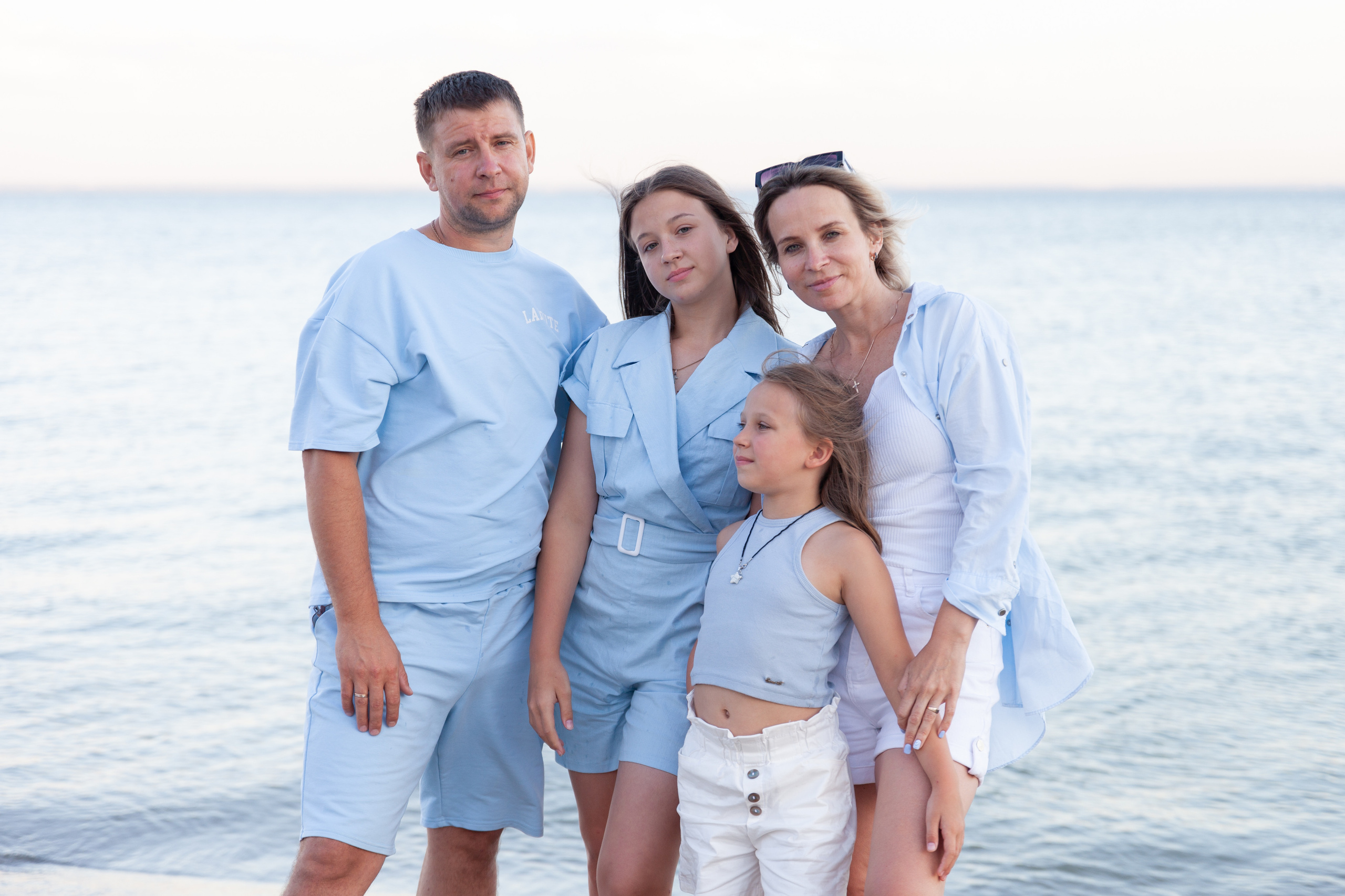 Прогулочная фотосъёмка для семьи Мальцевых. Семейный и женский фотограф, стильный репортаж в г. Новосибирск