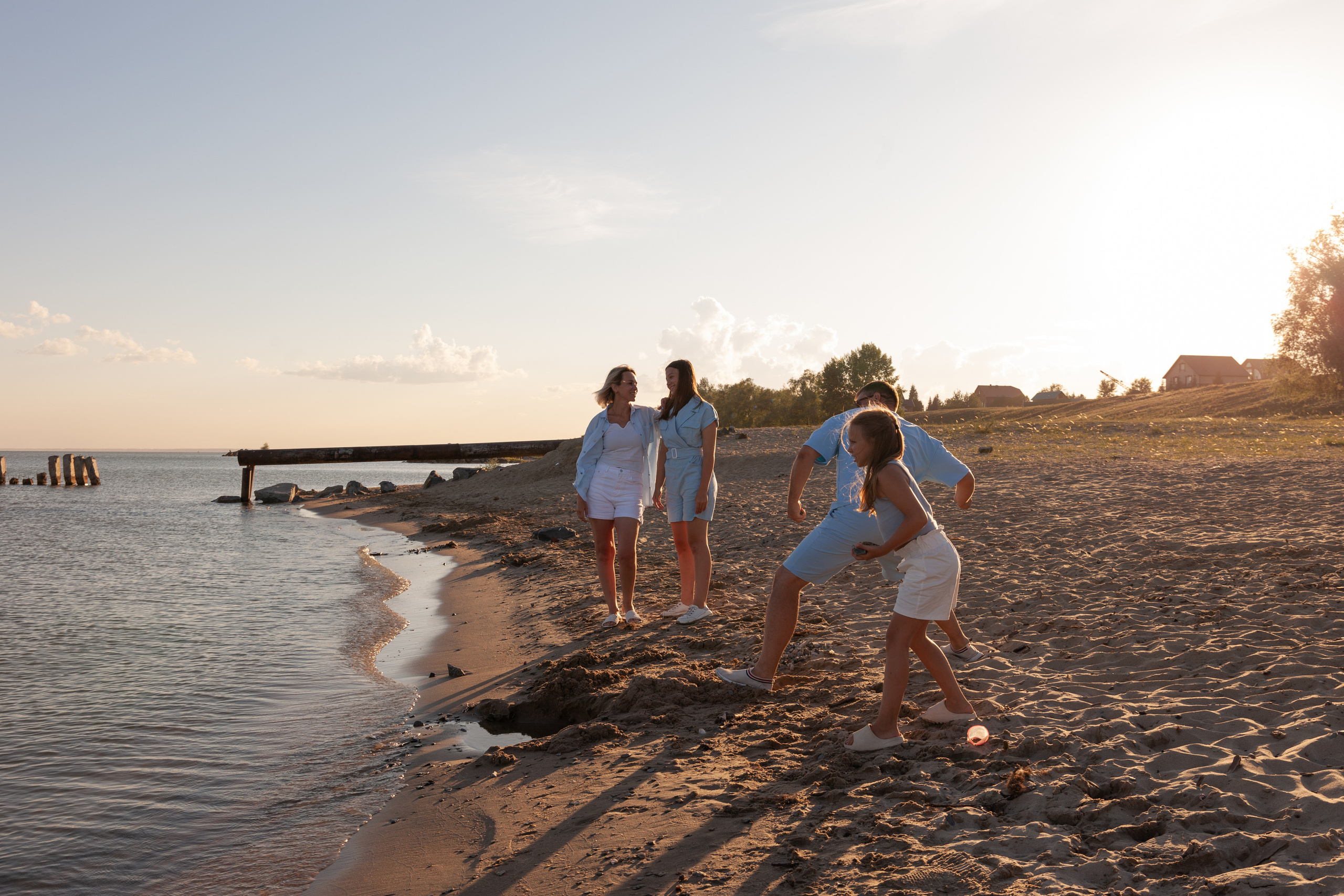 Прогулочная фотосъёмка для семьи Мальцевых. Семейный и женский фотограф, стильный репортаж в г. Новосибирск