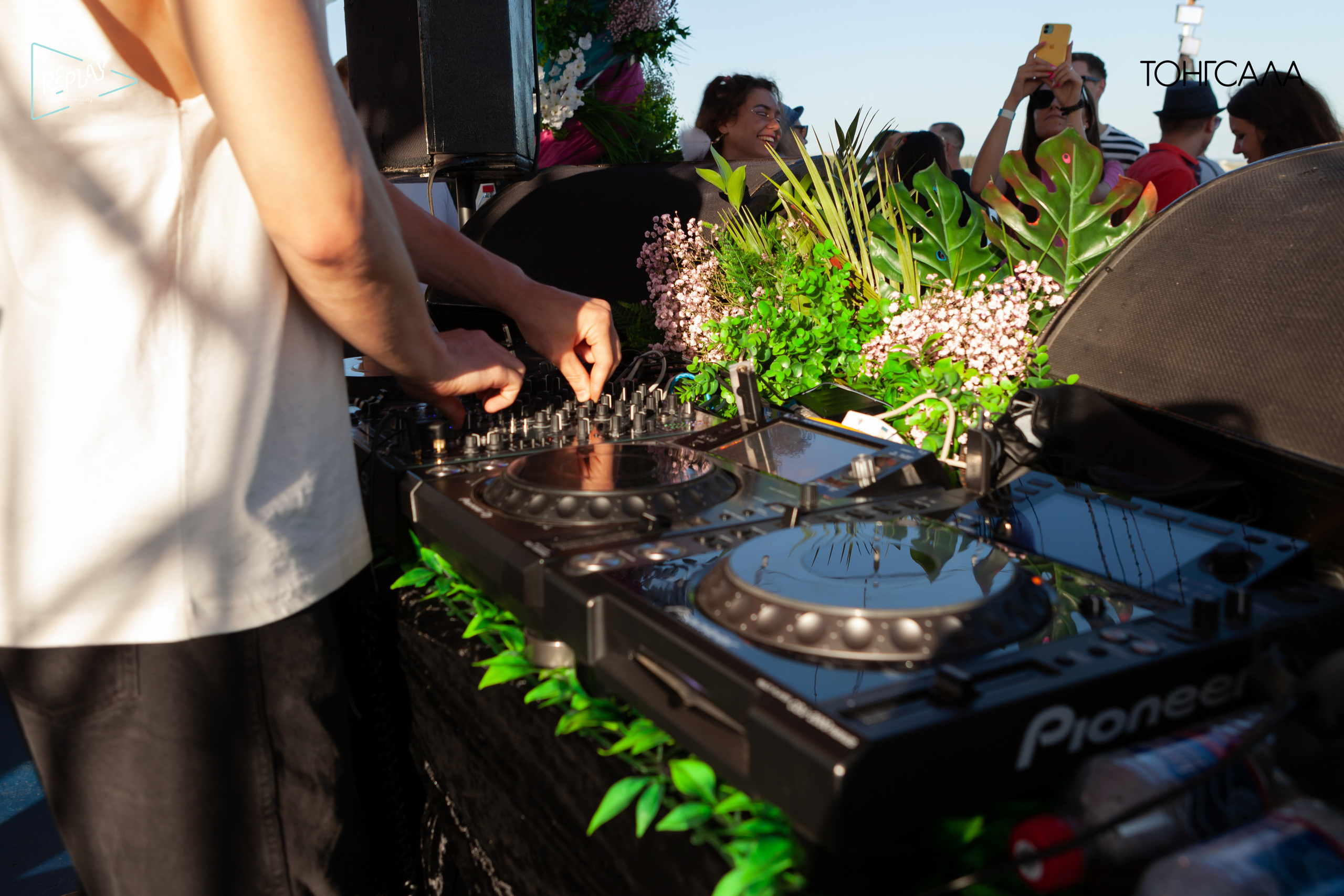 Кораблей много-ТОНГСАЛА одна. Семейный и женский фотограф, стильный репортаж в г. Новосибирск