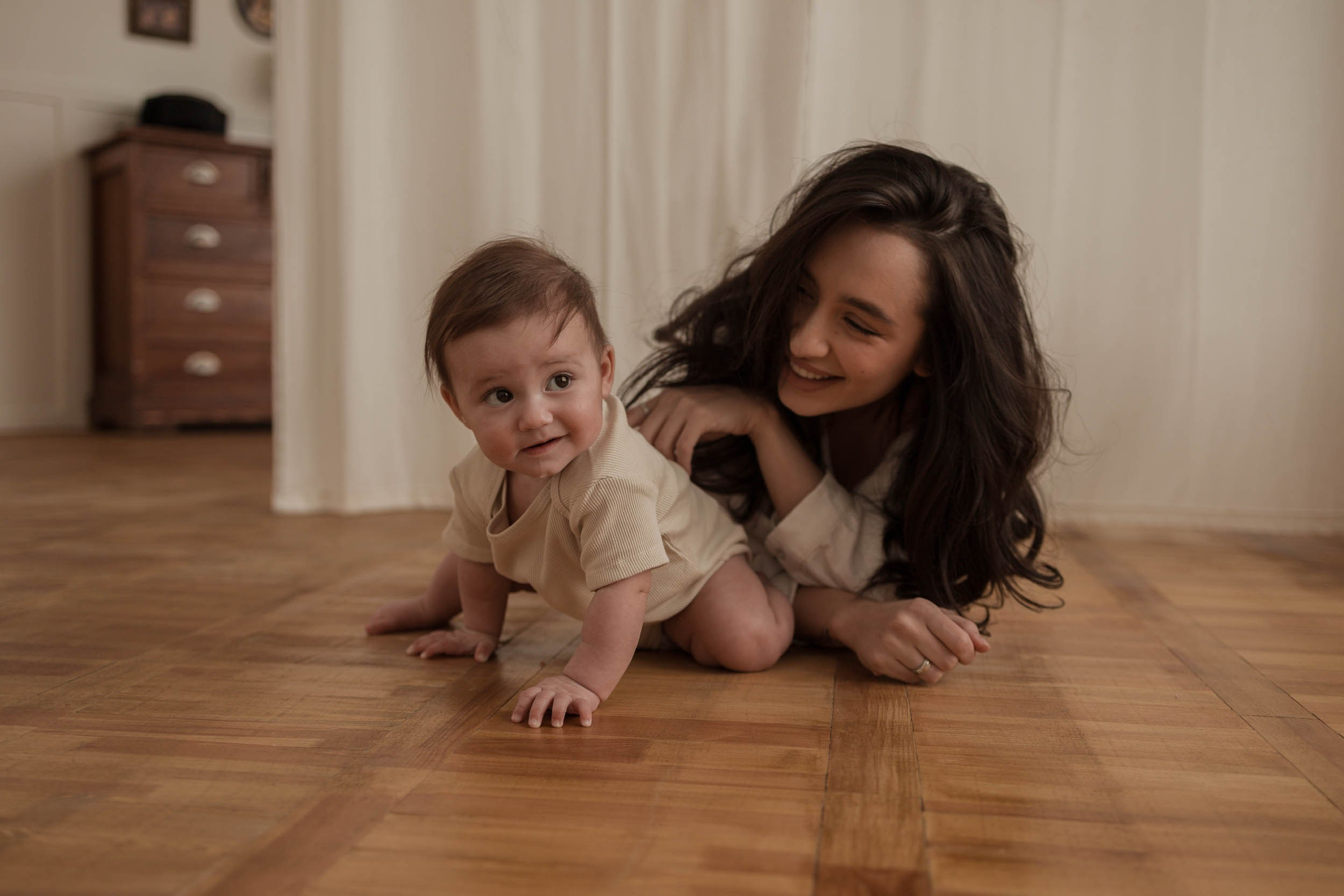 Семейная в студии: Рада и Мира. Эльвира Галимьянова — семейный фотограф Екатеринбурга