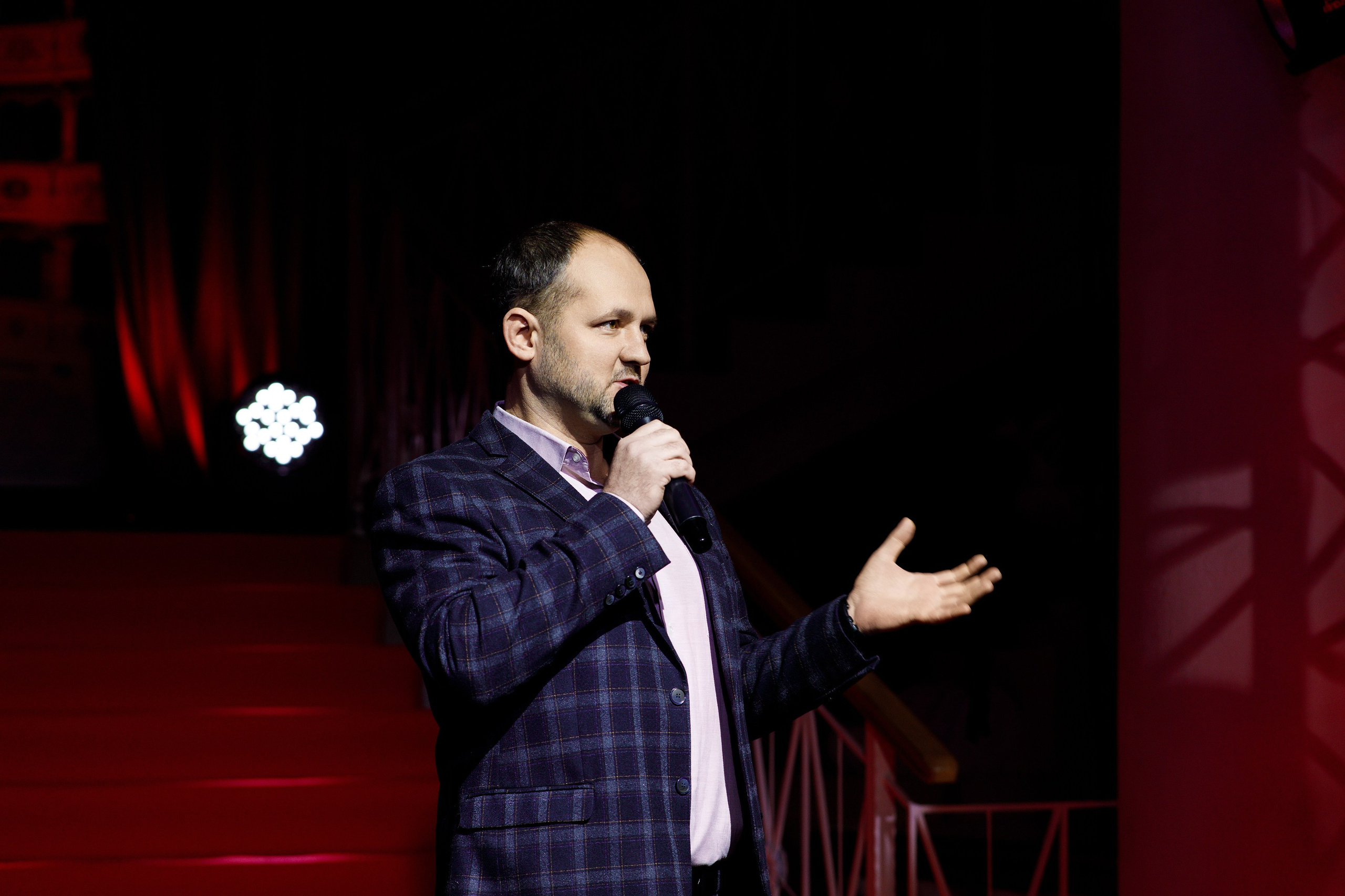 Награждение победителя конкурса «Учитель Года» г. Горнозаводск. Фотограф Дмитрий Молчанов | Фотограф Пермь | Фотограф