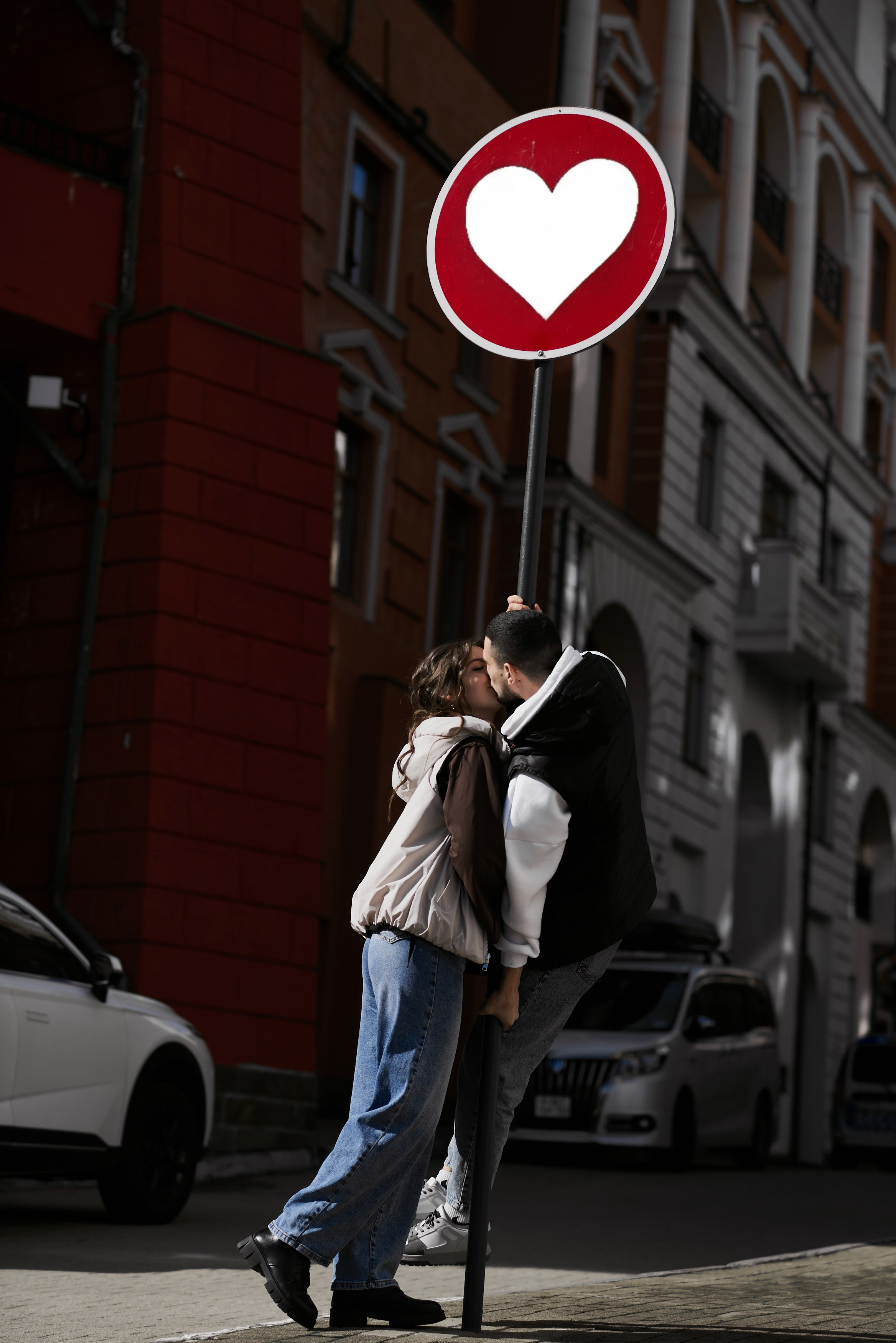 Красивые love-story фотосессии в Сочи, Адлере, Красной поляне, Розе Хутор. Фотограф для женщин и мужчин, контента для бизнеса в Сочи, Адлере, Красной поляне, Розе Хутор