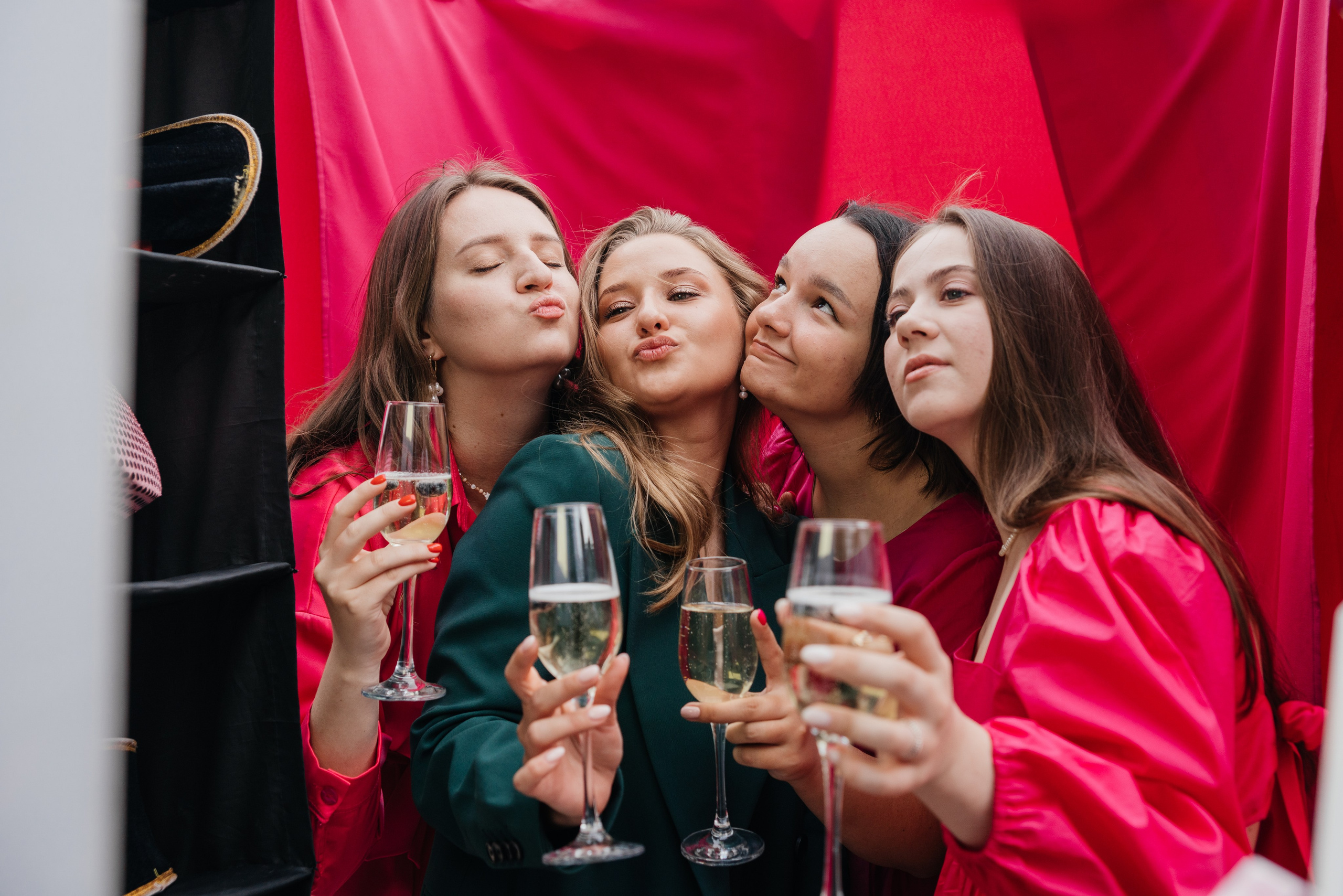 Свадебный день Максим и Вита. Графский Парк. Свадебный и семейный фотограф Надежда Соловьева