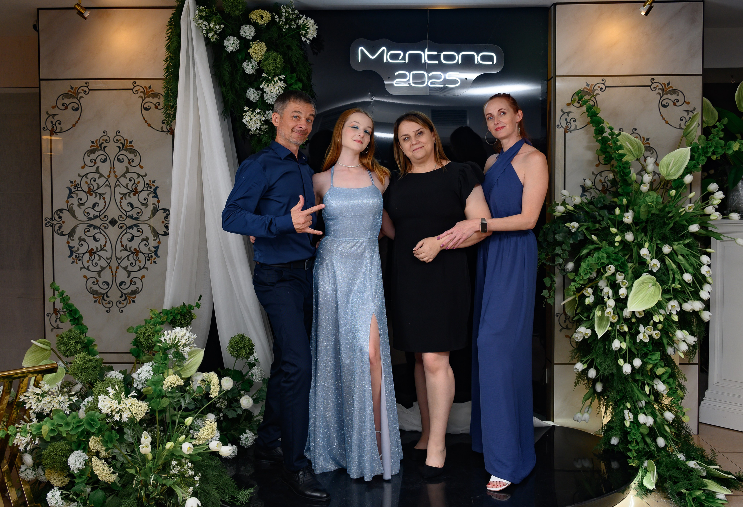 Выпускной 11 кл 2025. Семейный и детский фотограф в Новороссийске Лебедева Елена