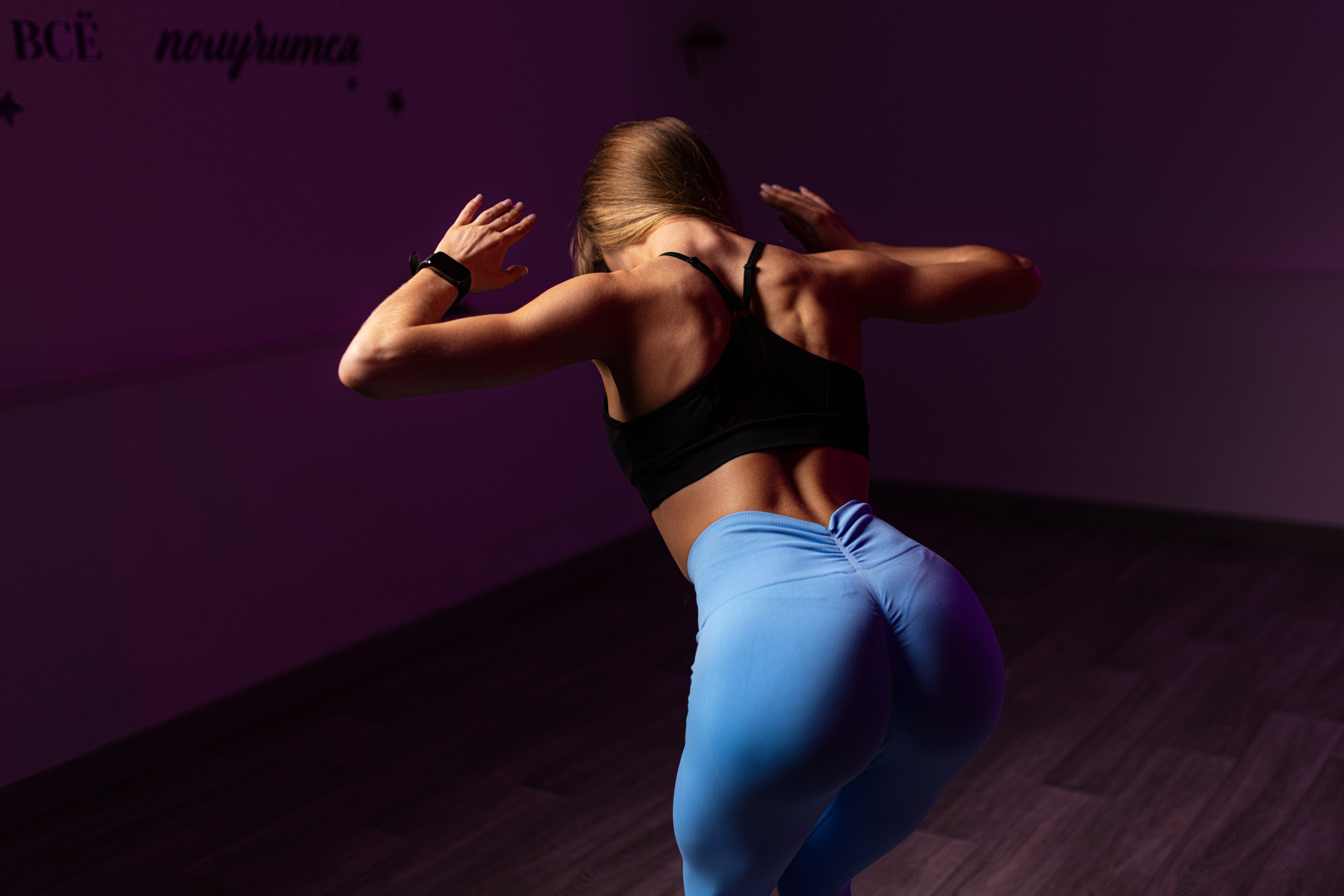 Съемка с Викторией в помещении с дополнительным светом для себя. Дмитрий Шульгин, портретный фотограф в Воронеже