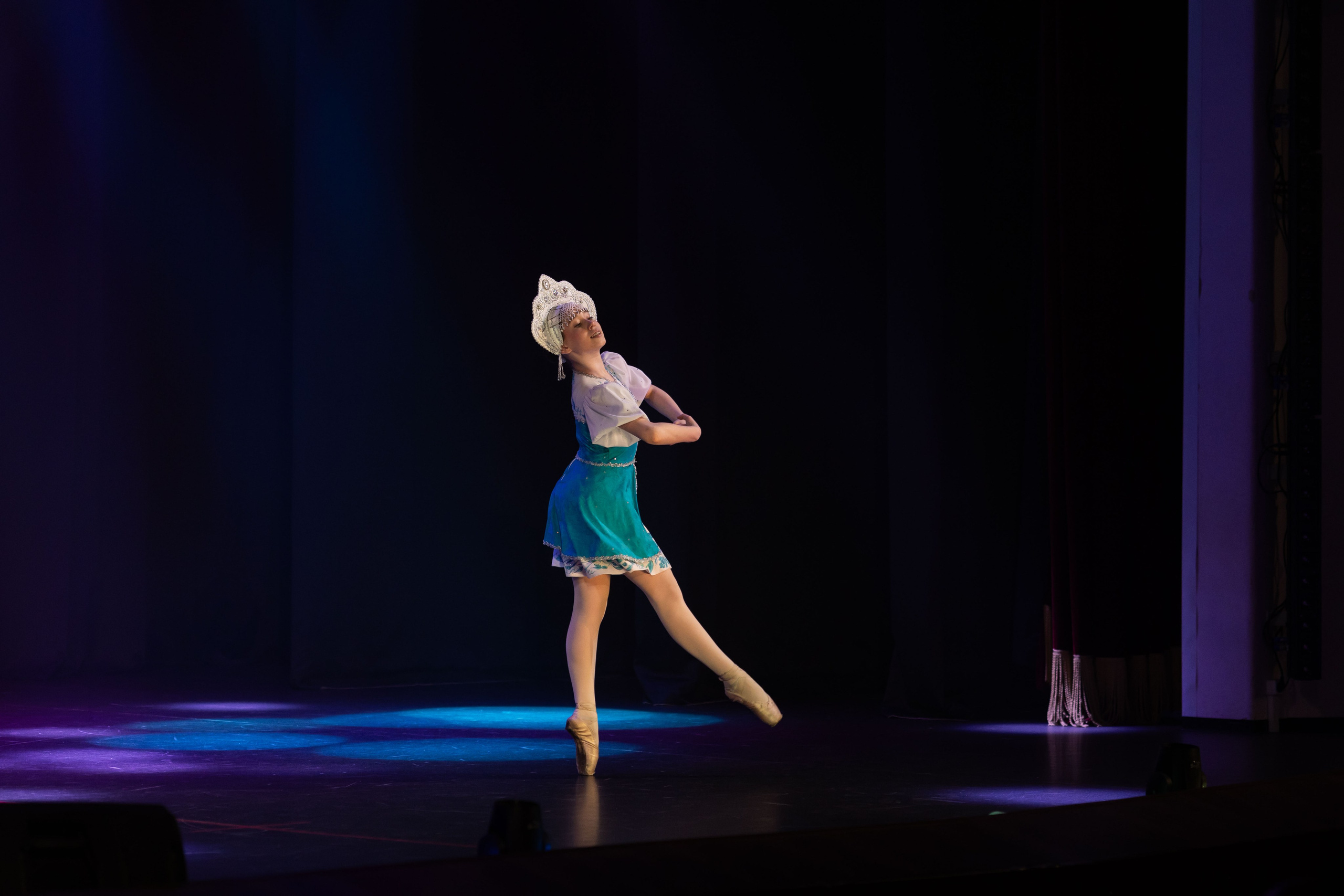 Дк Воровского отчетный концерт. Семейный и детский фотограф Анна Петракова