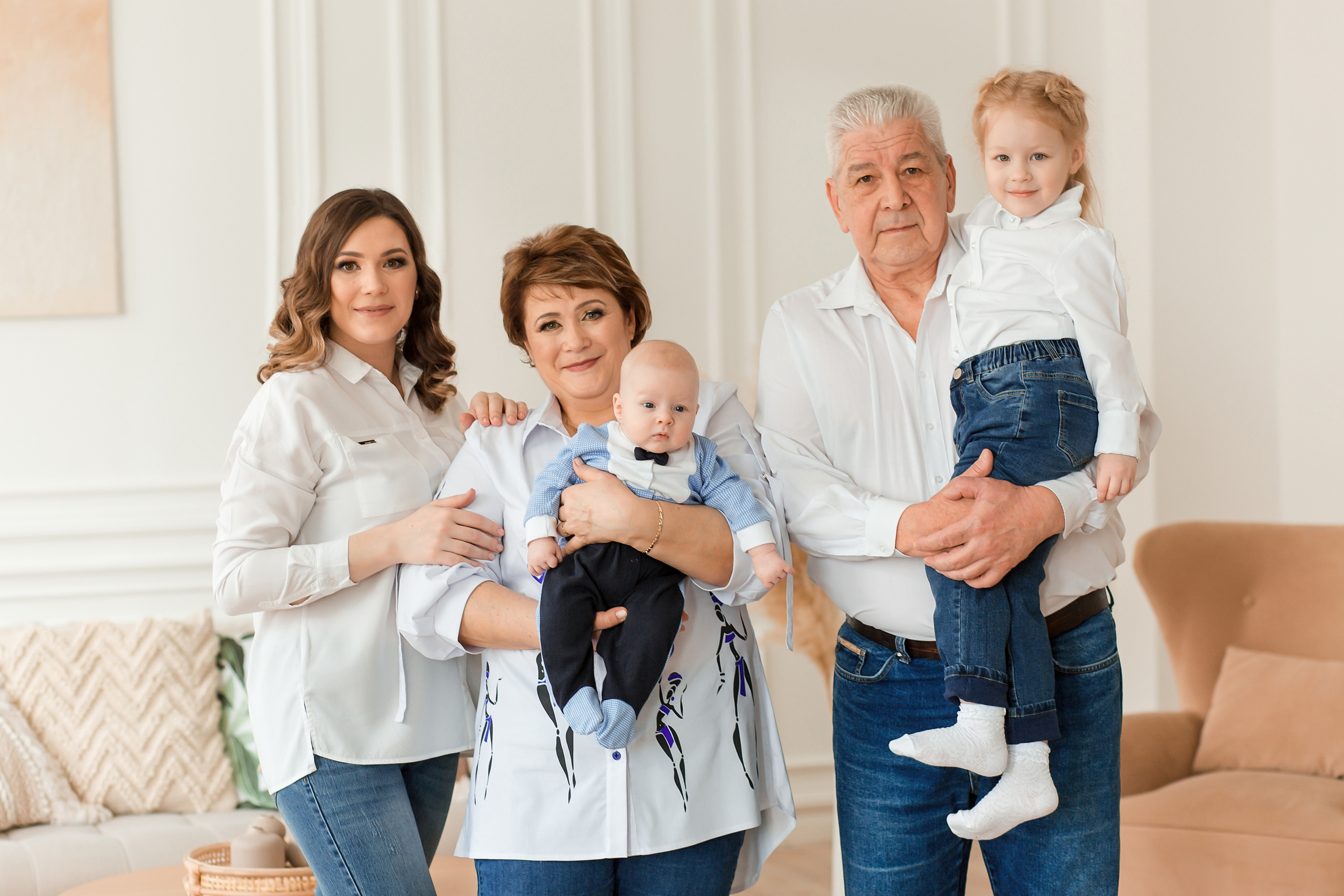 Семейная фотосессия студия, домашняя I Фотосессия в фотостудии Омск. Детский и семейный фотограф Кристина Сивер