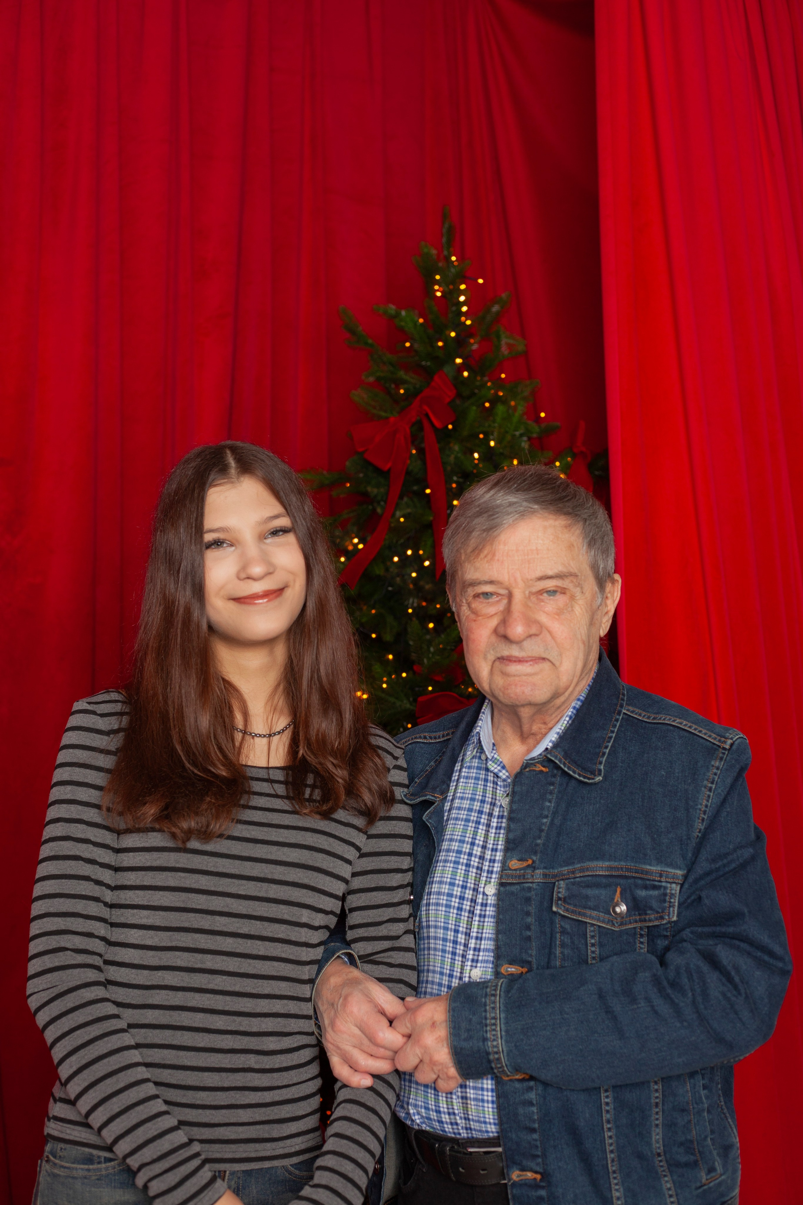 Семья в студии