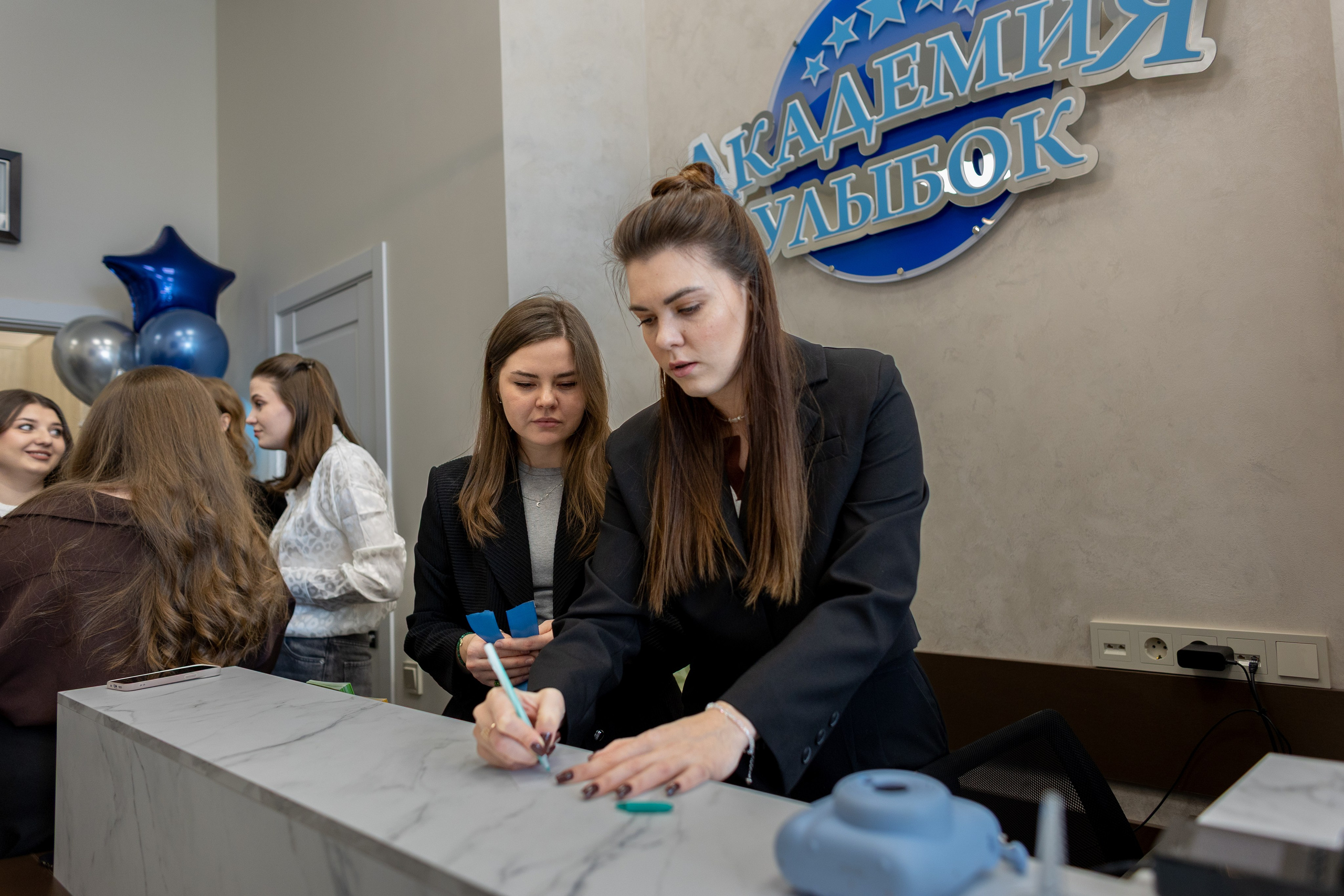 Репортаж с открытия стоматологии «Академия Улыбок». Фотограф Михеев Игорь в Ставрополе
