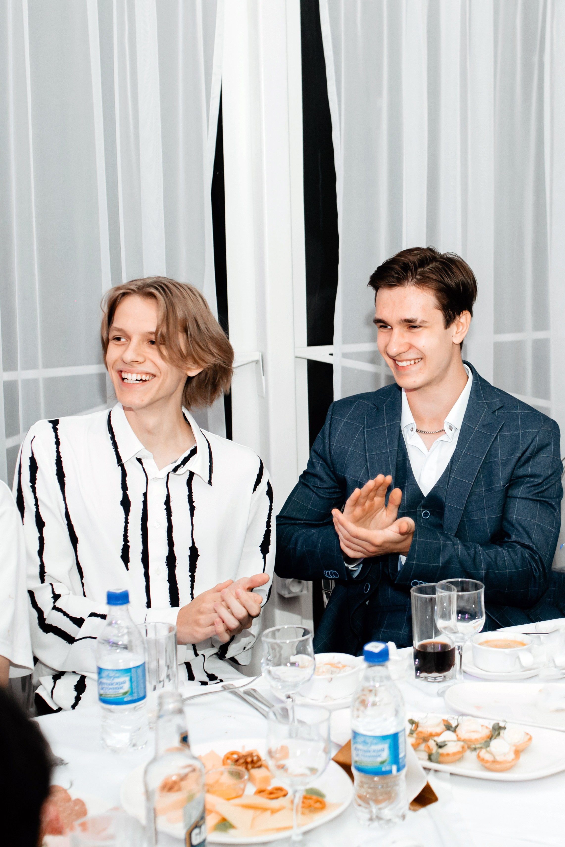 Выпускной 2025 (41 школа) 11 класс. Фотограф в Челябинске Ополихина Анна