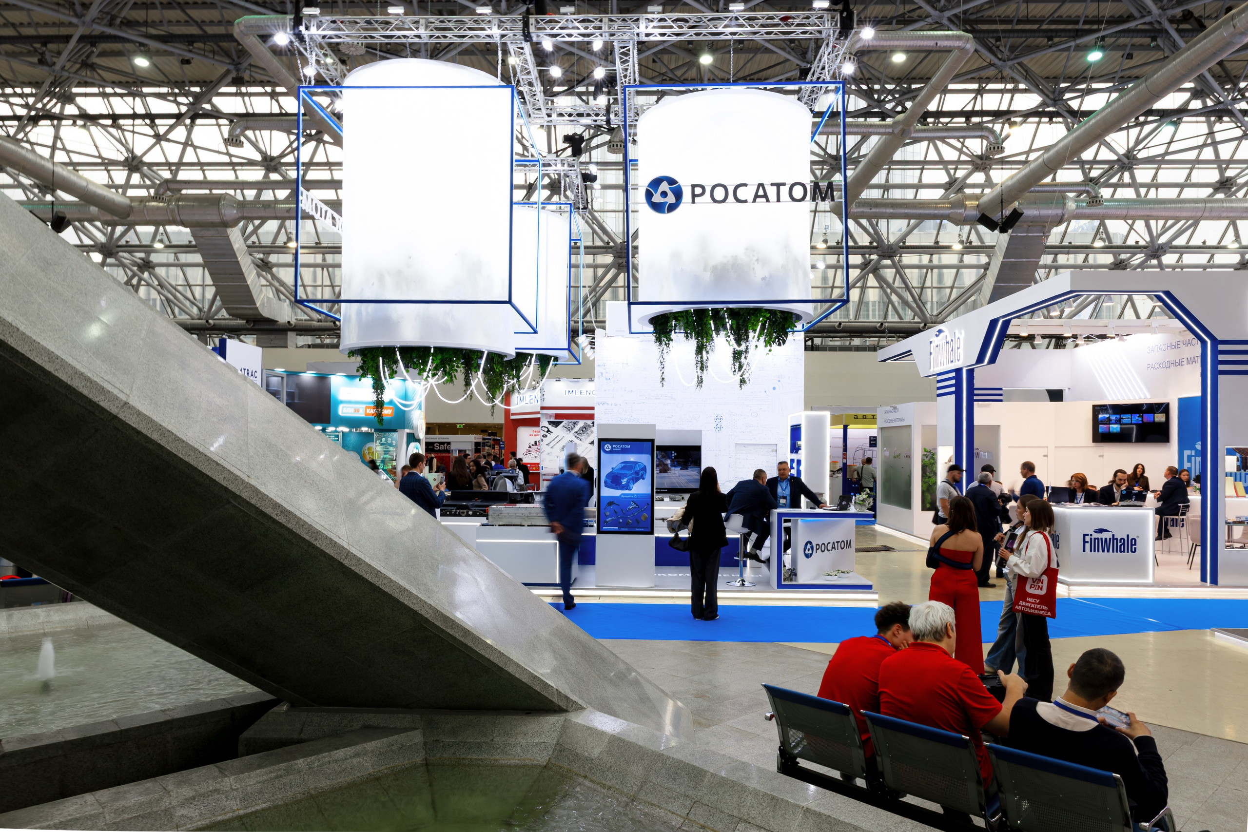Выставочная фотосъемка компании «Росатом» mims automobility moscow 2025. Репортажный фотограф Семён Борисов | Москва