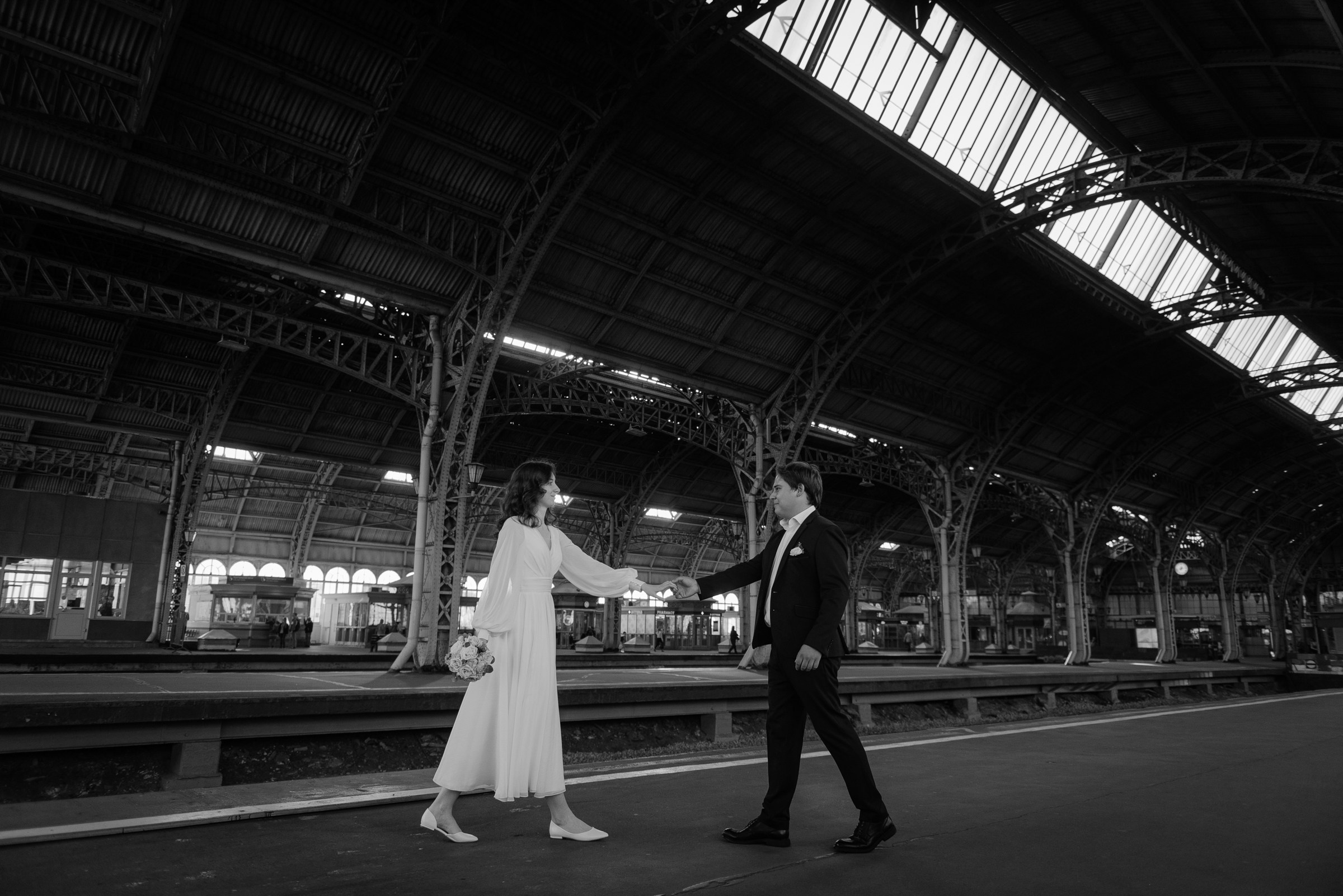 свадебная фотосессия в Витебском вокзале