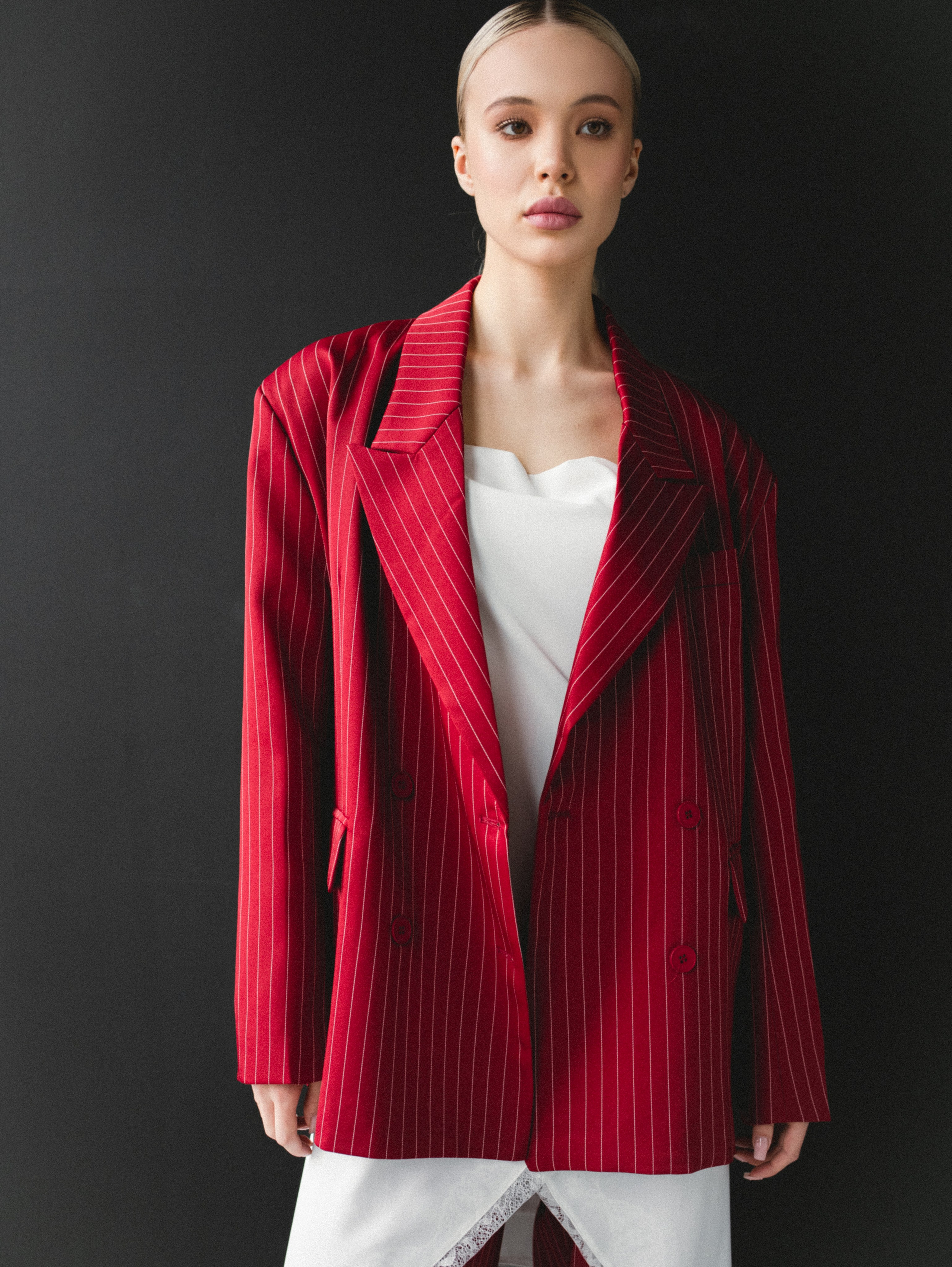 Модельная школа Khanova. Фотограф в Москве и Сургуте Алла Лесовая. Снимаю каталог для брендов и индивидуальные портреты для людей