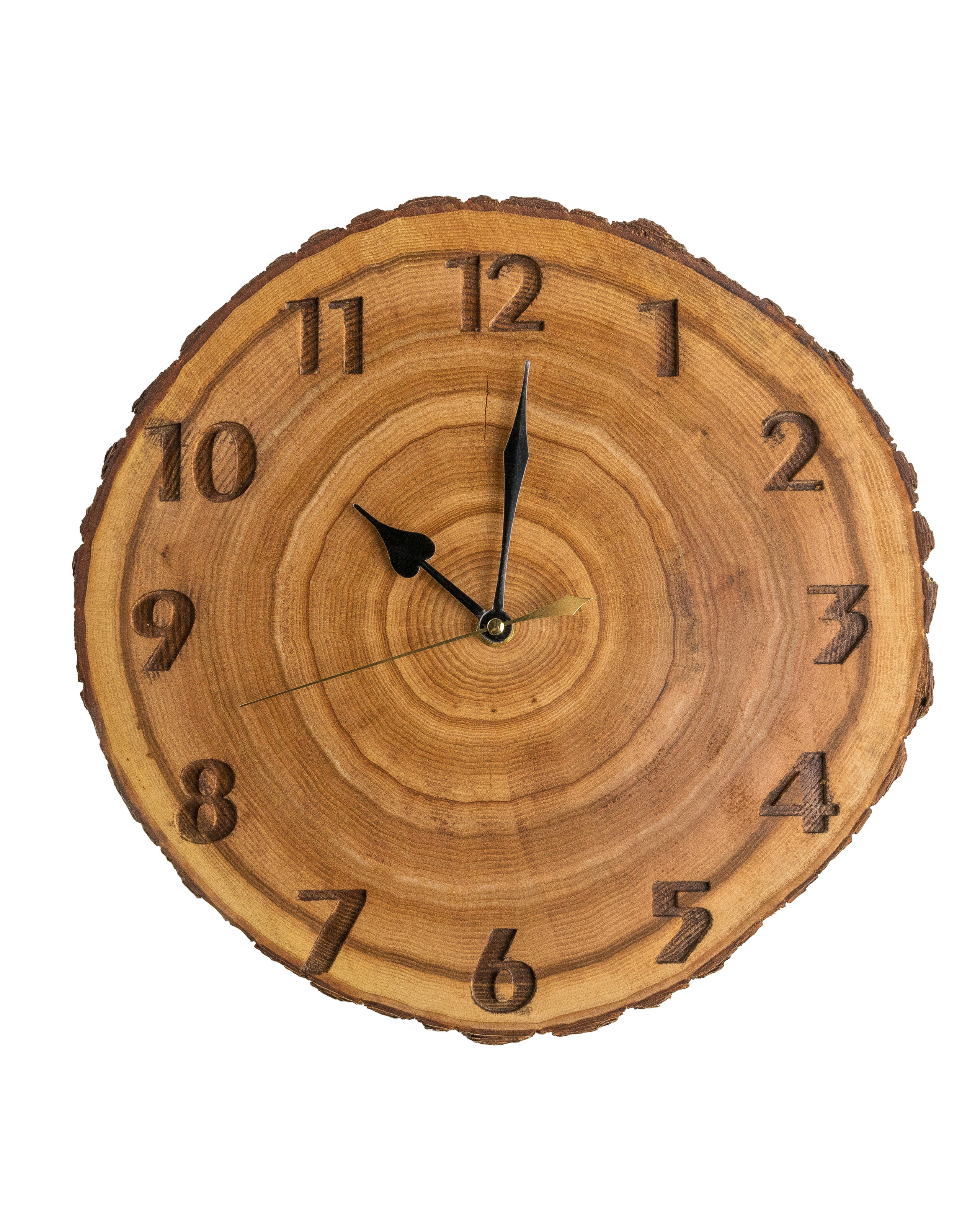 Часы из массива. Предметная фотосъемка г. Пермь