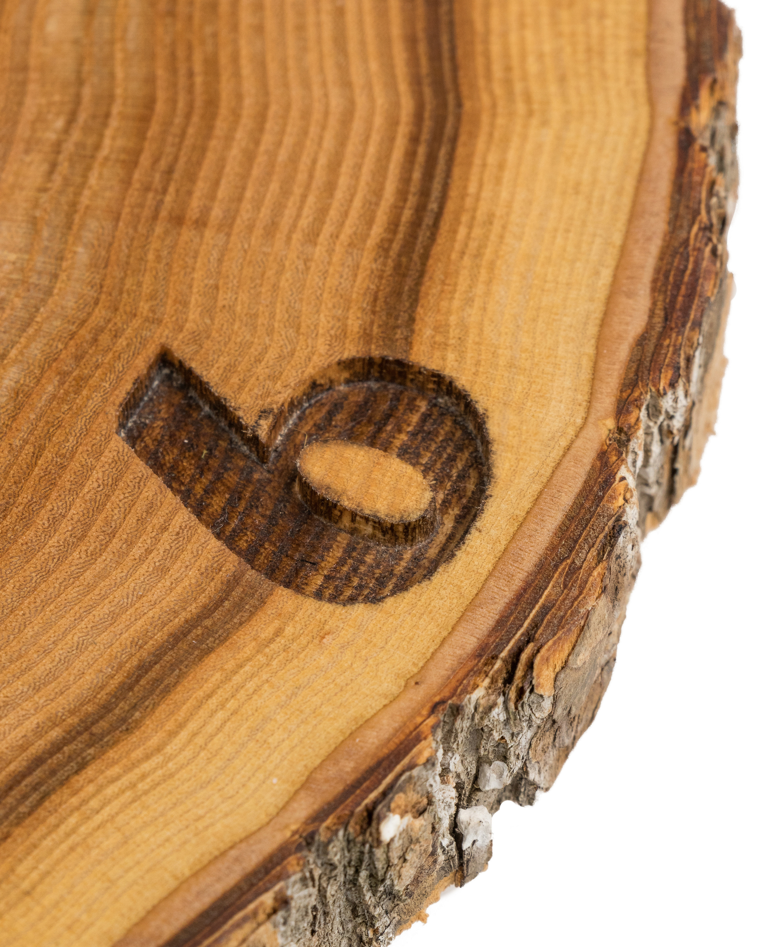 Часы из массива. Предметная фотосъемка г. Пермь