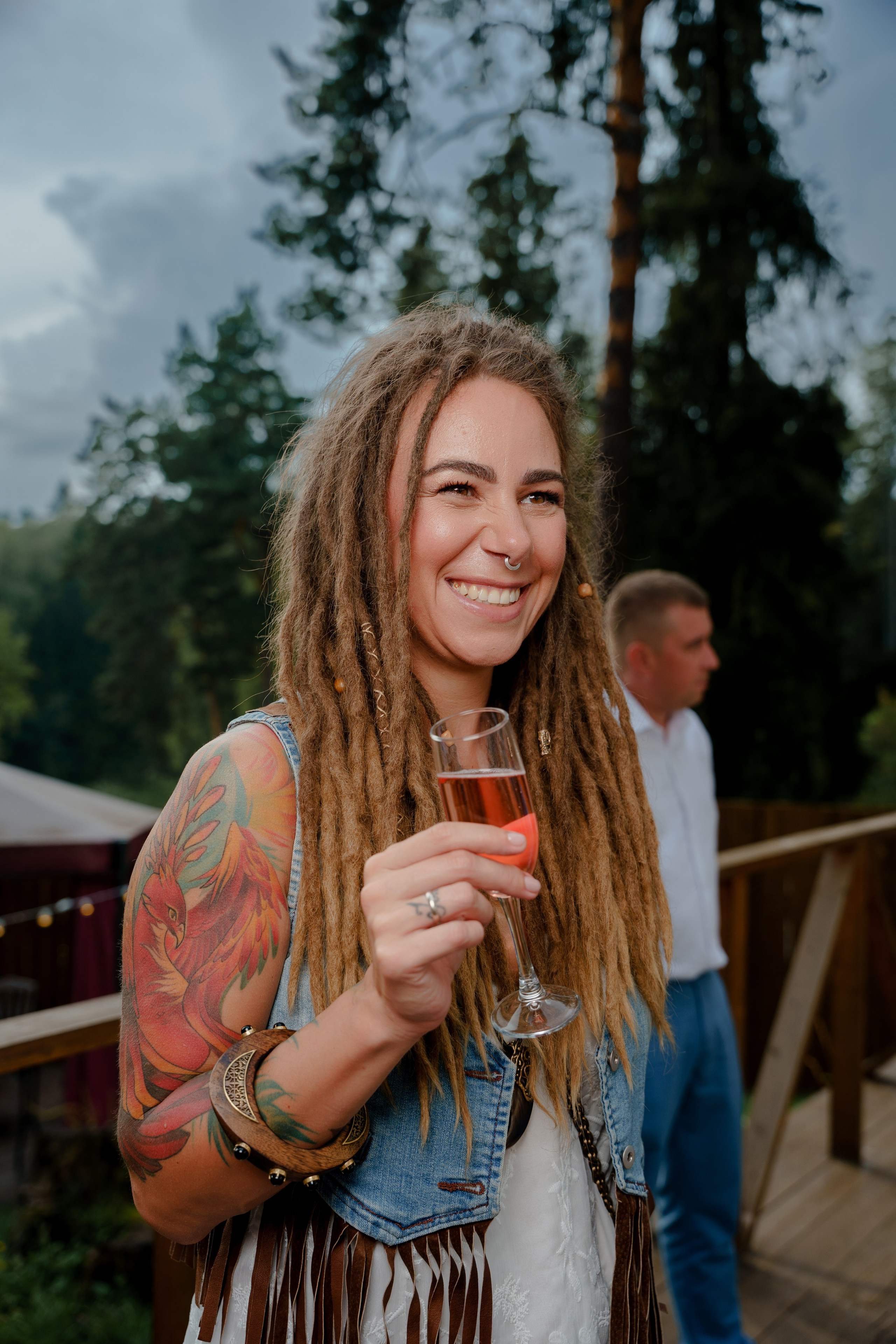 День рождения в шатре на водохранилище. Репортажный фотограф Москва Сергей Дружинин