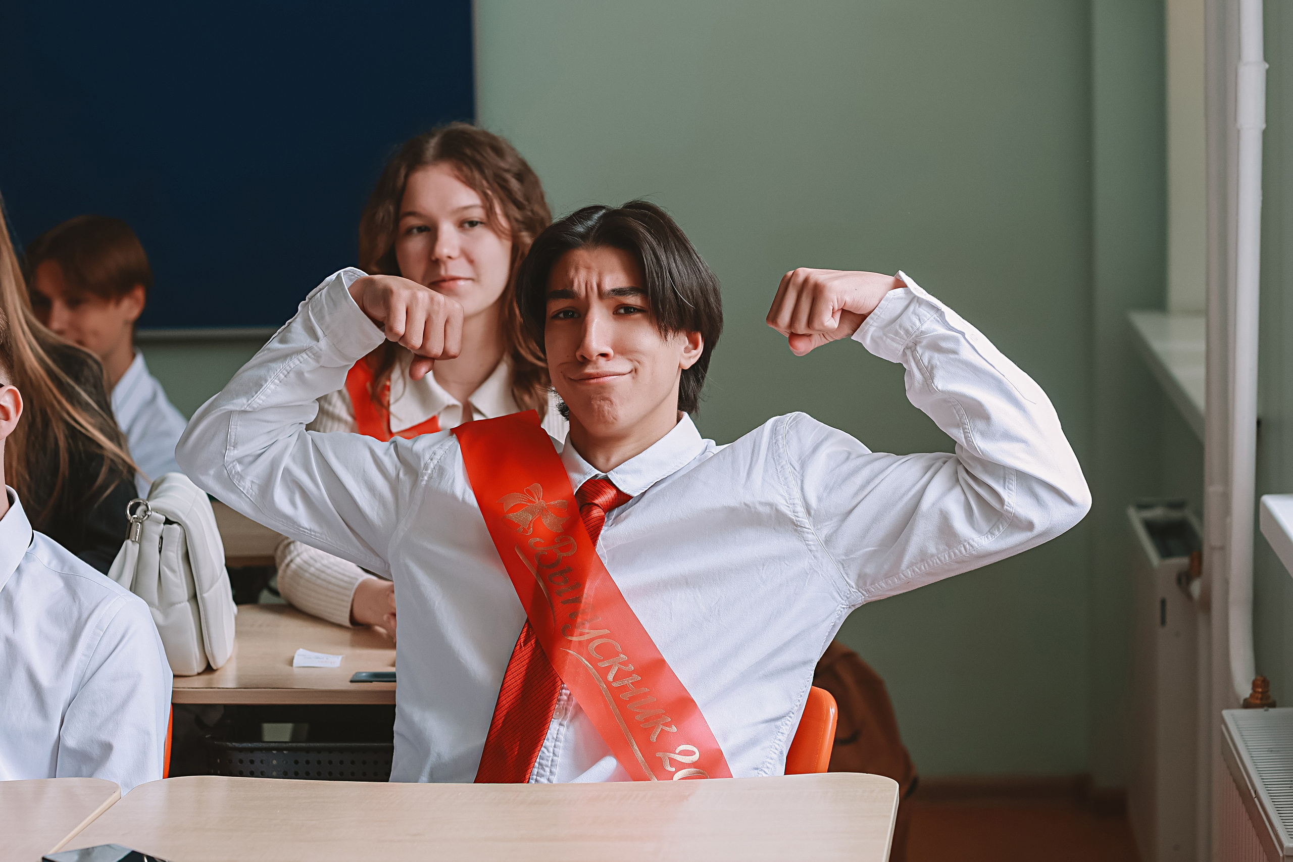 Последний звонок. Семейный фотограф Тюмень, фотограф на роды Салмина Мария