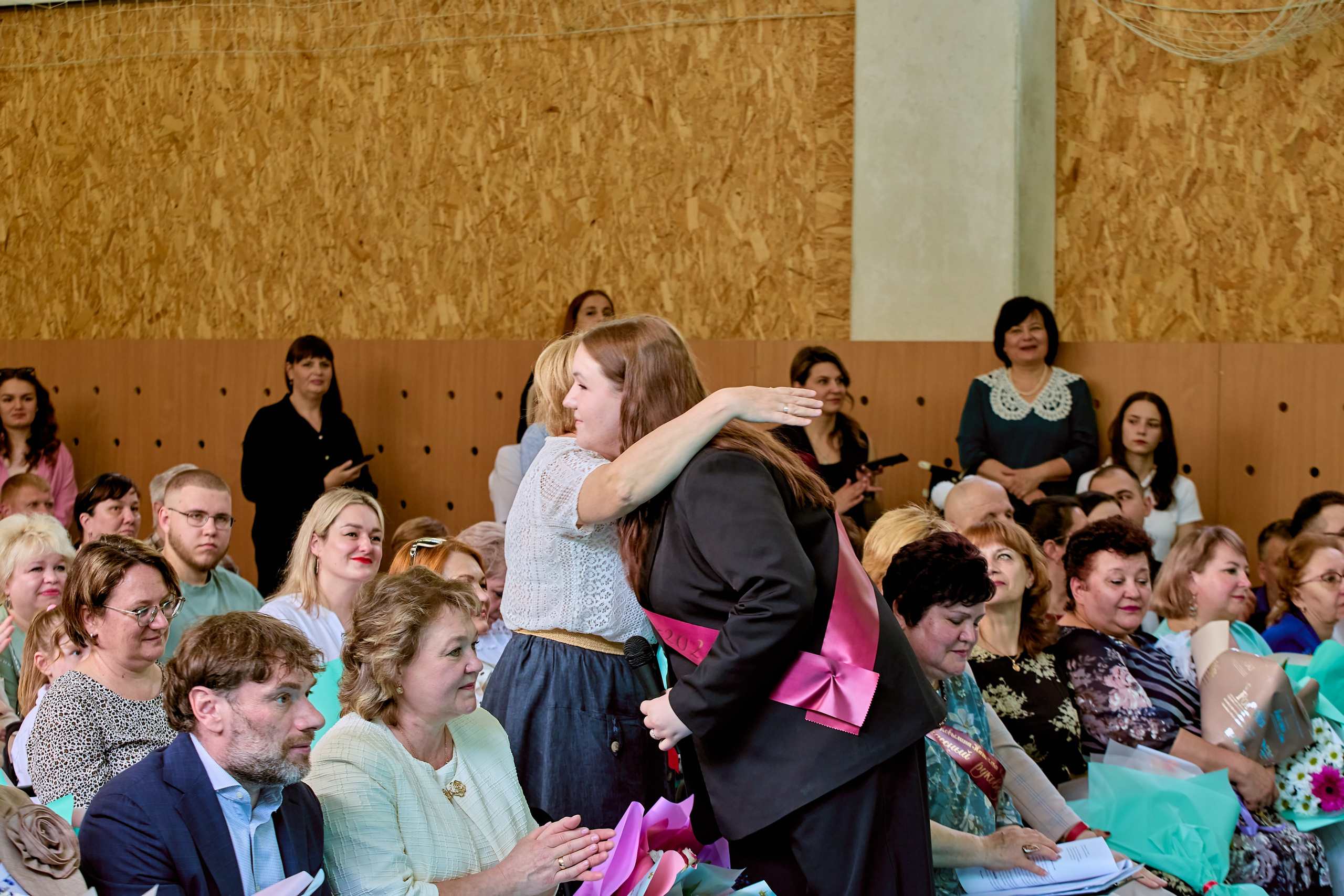 Моменты радости и благодати на торжественном празднике, фото Николая Голованова, г. Дзержинск.