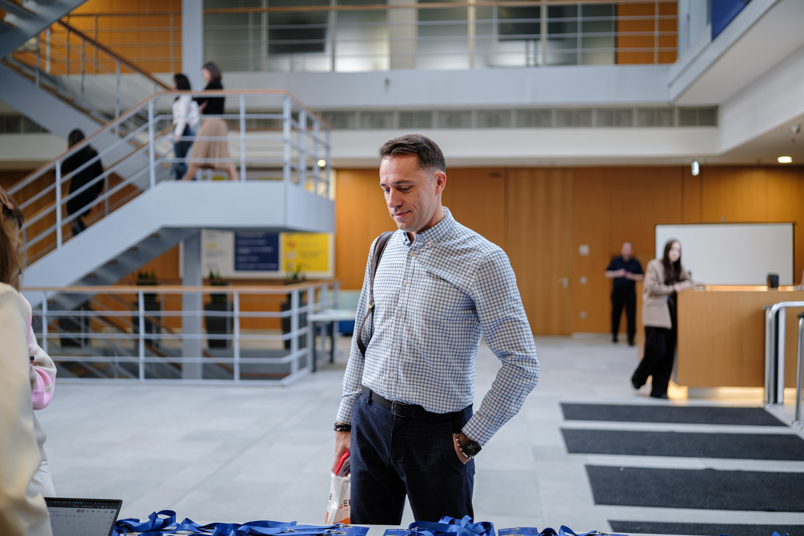 METRO. Репортажный и портретный фотограф в Москве Илья Спиридонов