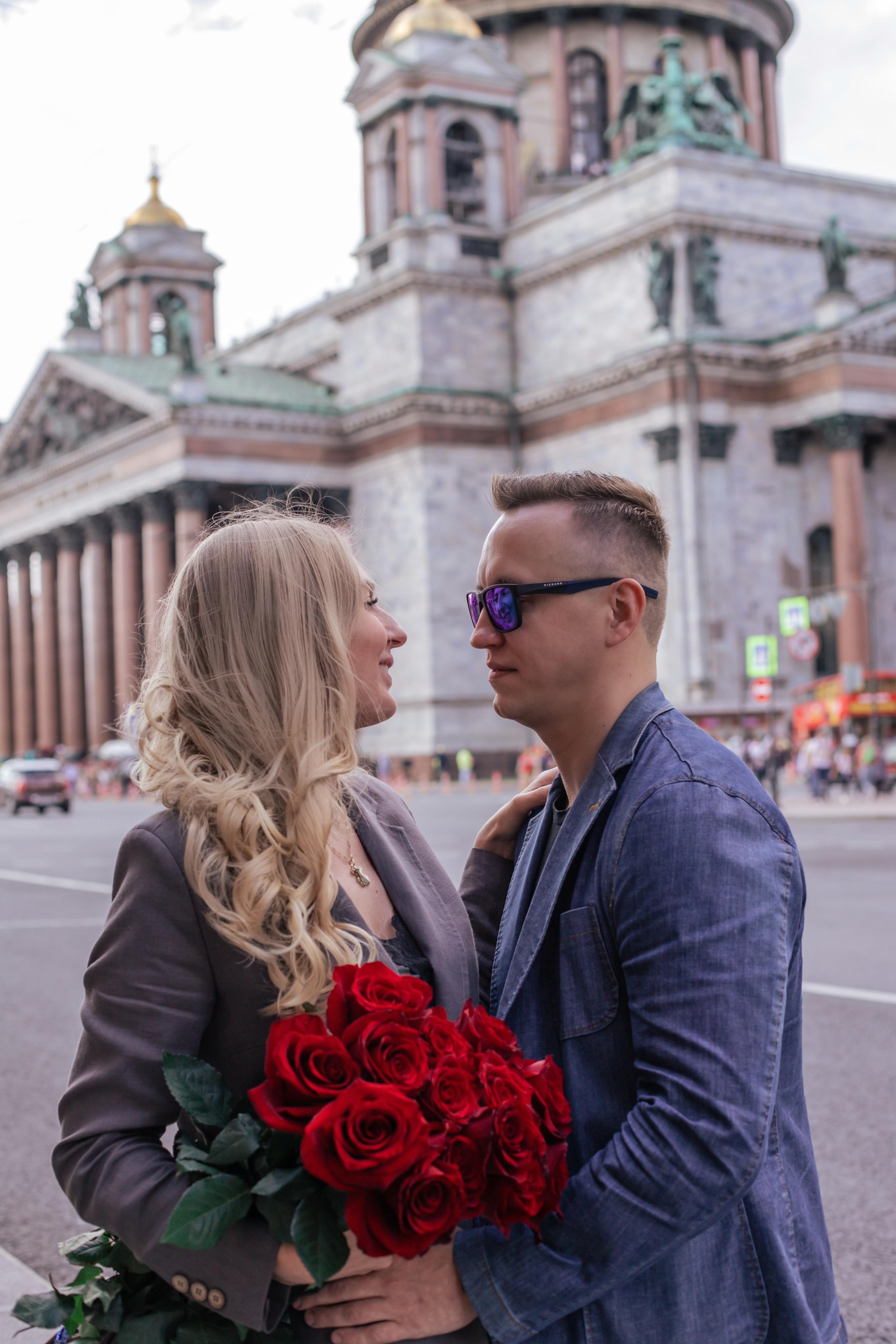 Марина и Сергей прогулка по достопримечательностям СПб. Фотограф и Видеограф в Санкт-Петербурге Алиса Шандрик