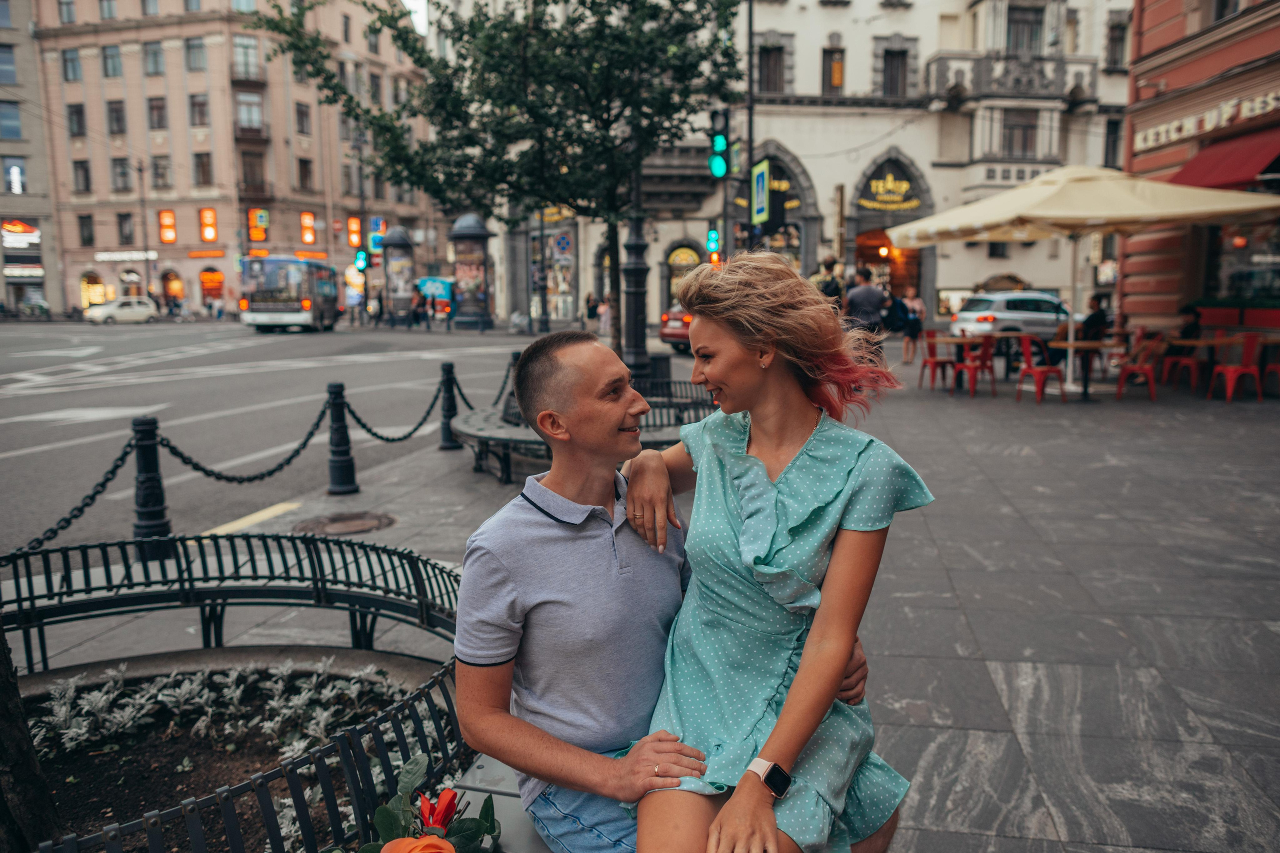 Катя с супругом Петроградка + Шоколад бар. Фотограф и Видеограф в Санкт-Петербурге Алиса Шандрик