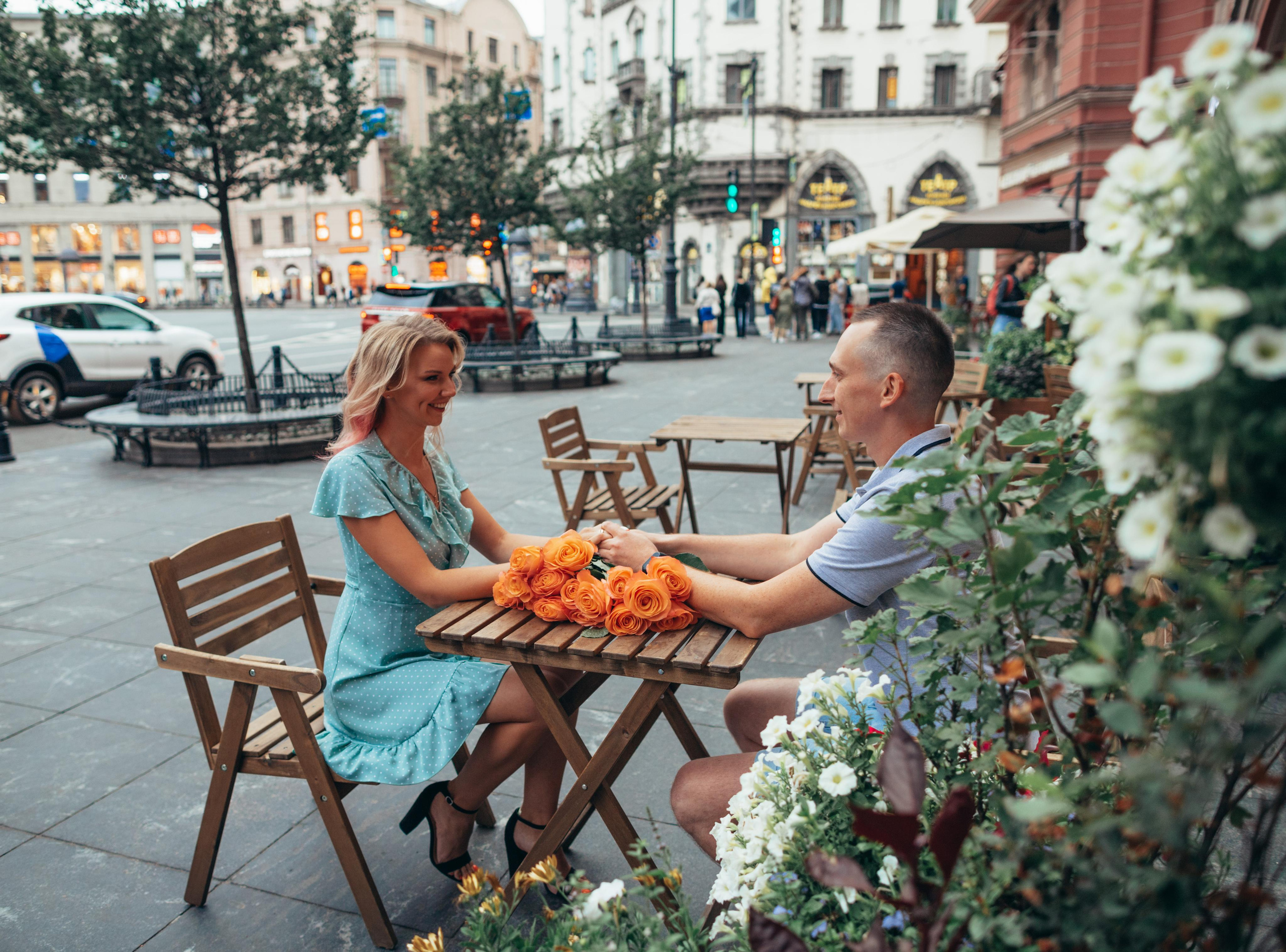 Катя с супругом Петроградка + Шоколад бар. Фотограф и Видеограф в Санкт-Петербурге Алиса Шандрик
