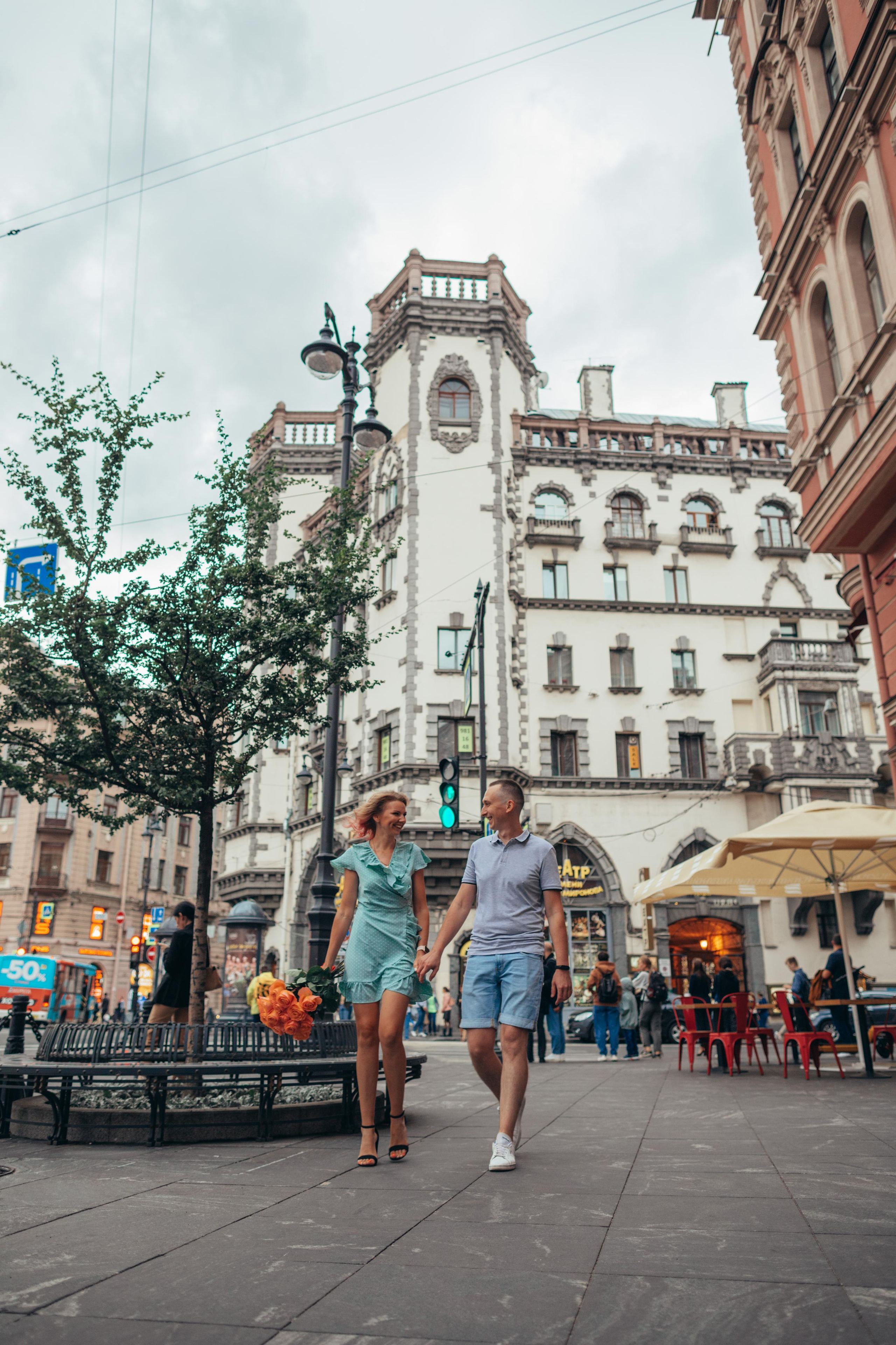 Катя с супругом Петроградка + Шоколад бар. Фотограф и Видеограф в Санкт-Петербурге Алиса Шандрик