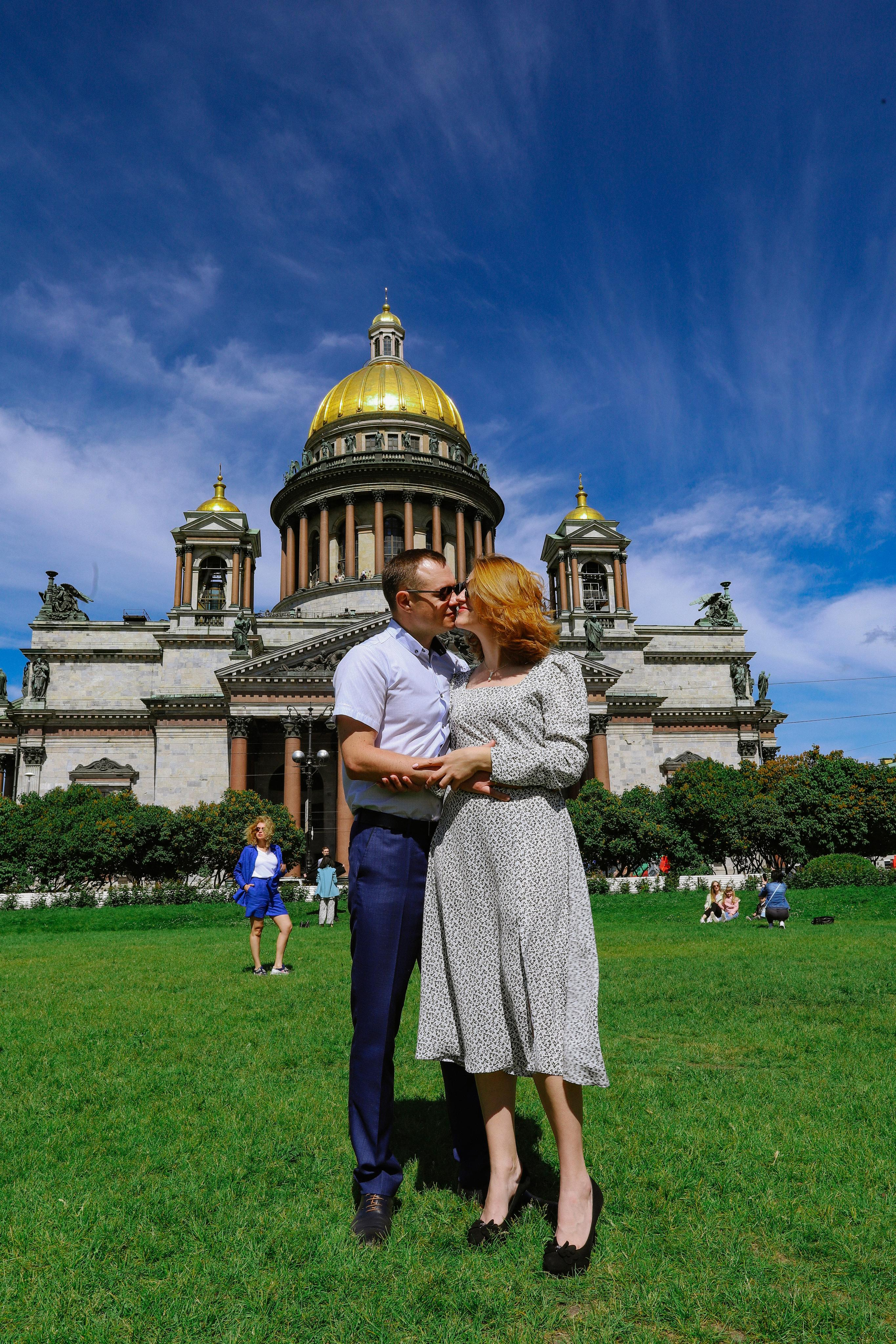 Татьяна с супругом Исакиеский собор + зеркальный дворик. Фотограф и Видеограф в Санкт-Петербурге Алиса Шандрик