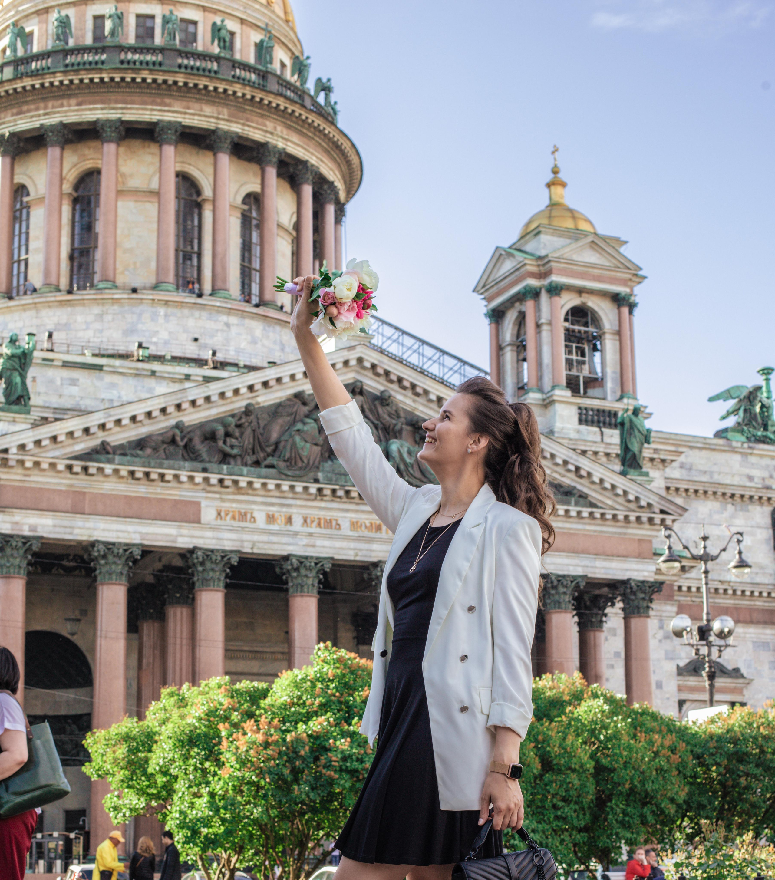 Настя Исакиевский собор + зеркальный дворик. Фотограф и Видеограф в Санкт-Петербурге Алиса Шандрик