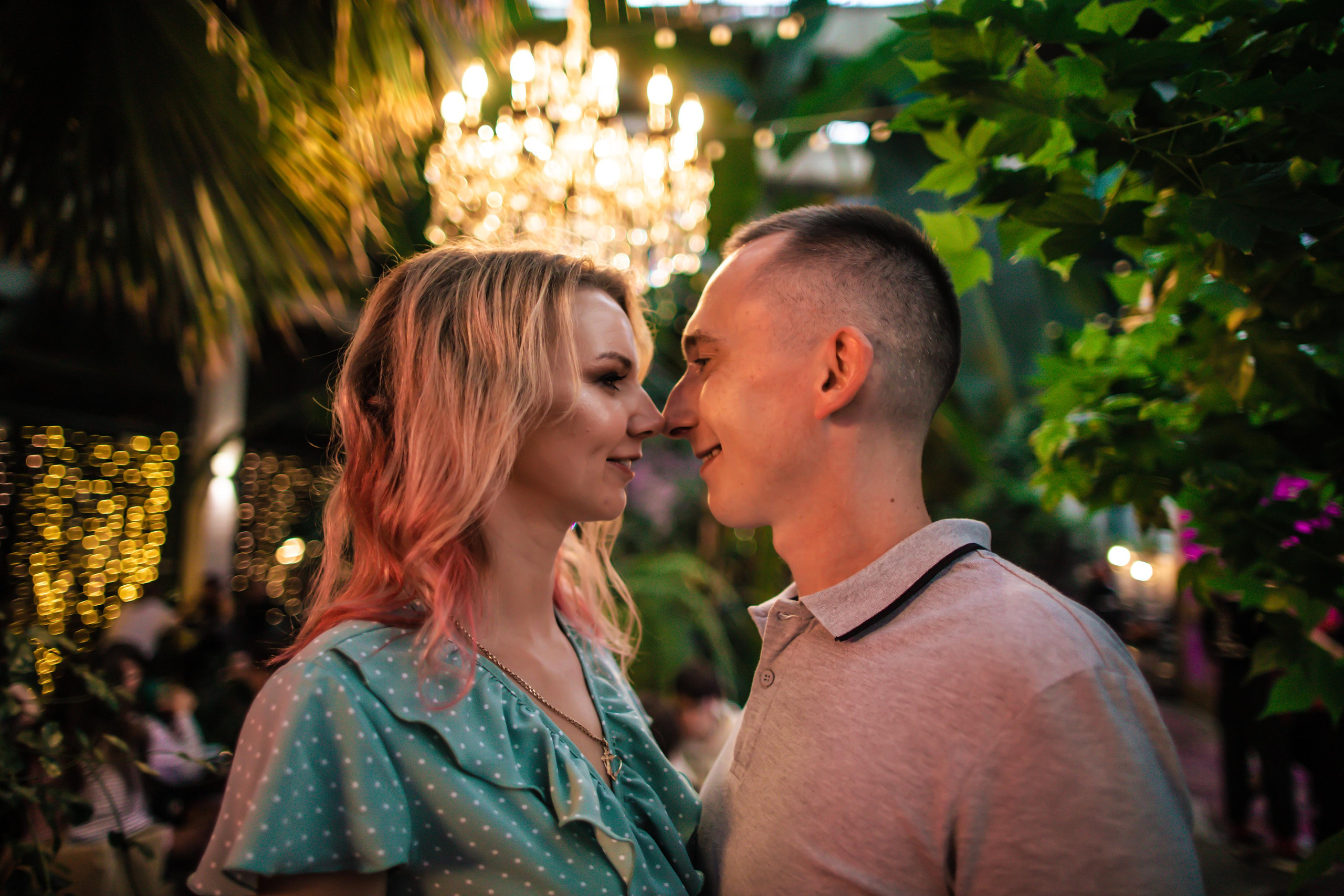 Катя с супругом Петроградка + Шоколад бар. Фотограф и Видеограф в Санкт-Петербурге Алиса Шандрик