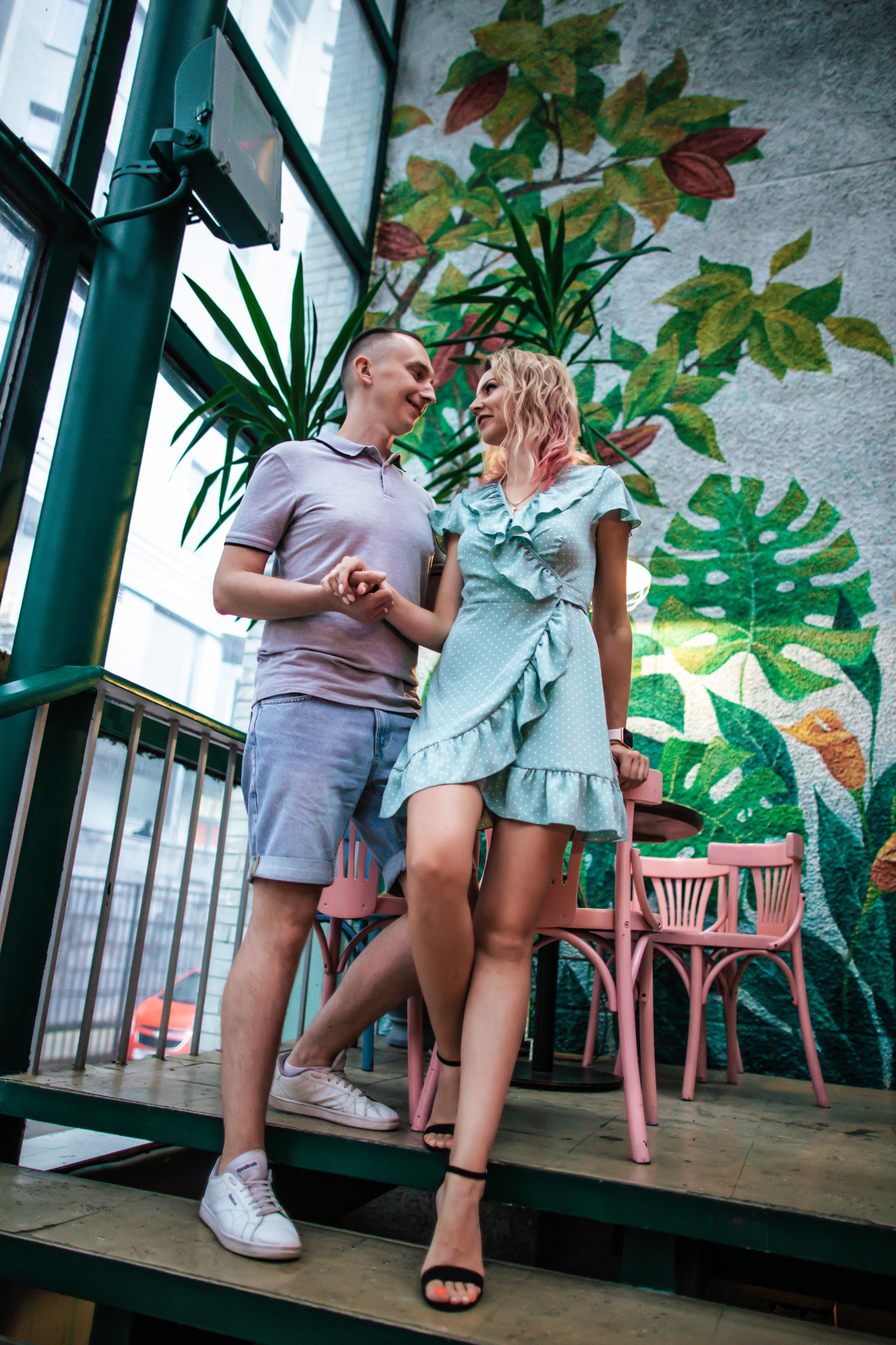 Катя с супругом Петроградка + Шоколад бар. Фотограф и Видеограф в Санкт-Петербурге Алиса Шандрик