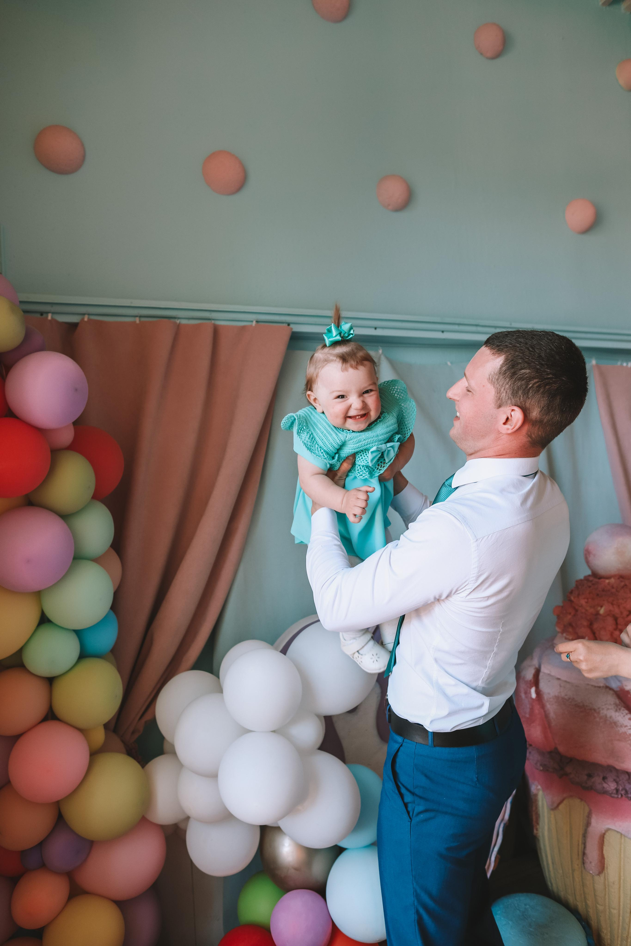 Годик Зал Детская. Фотограф и Видеограф в Санкт-Петербурге Алиса Шандрик